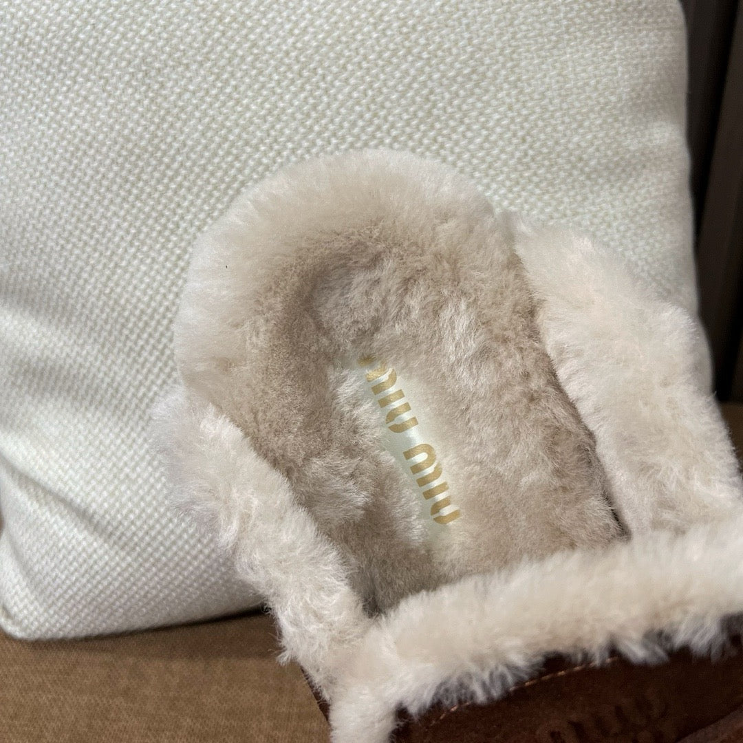 미우미우 스웨이드 뮬