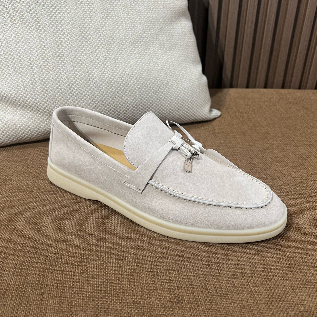 로로피아나 썸머워크 로퍼 (펄파우더)