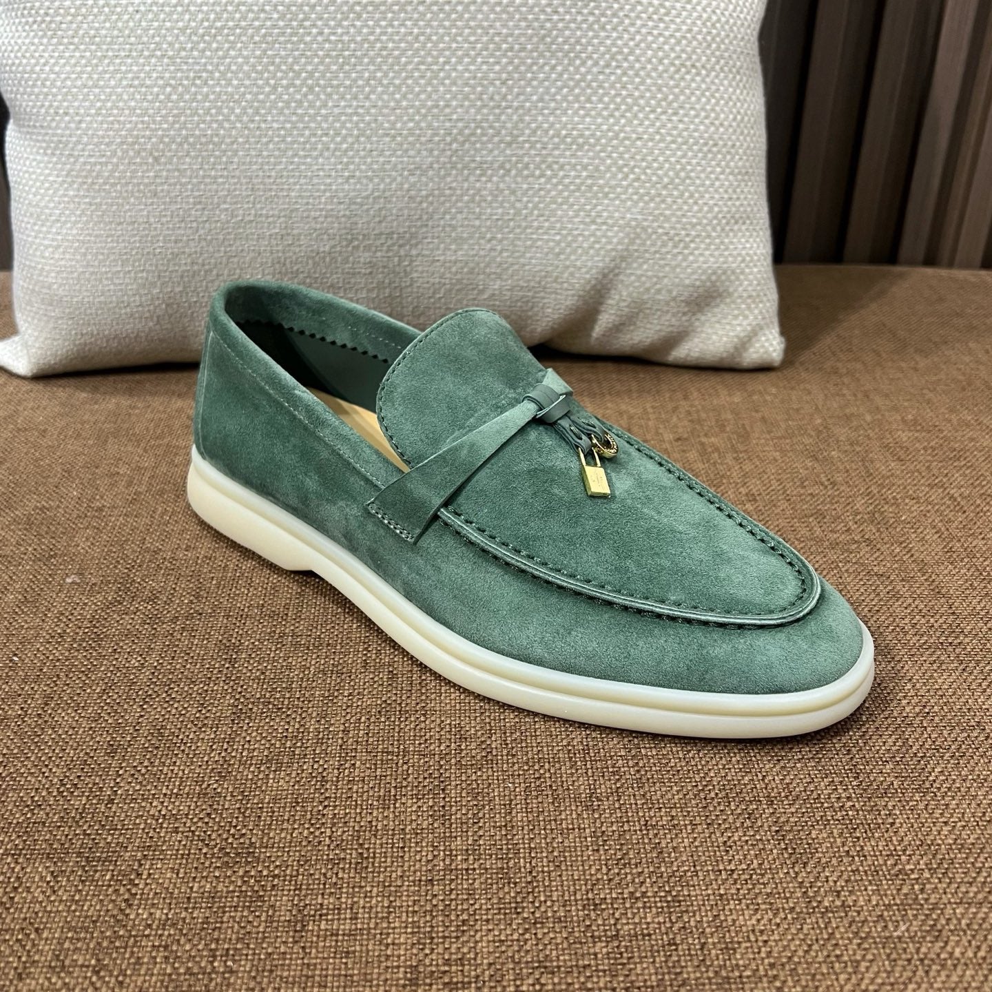 로로피아나 썸머워크 로퍼 (그린 글래스)