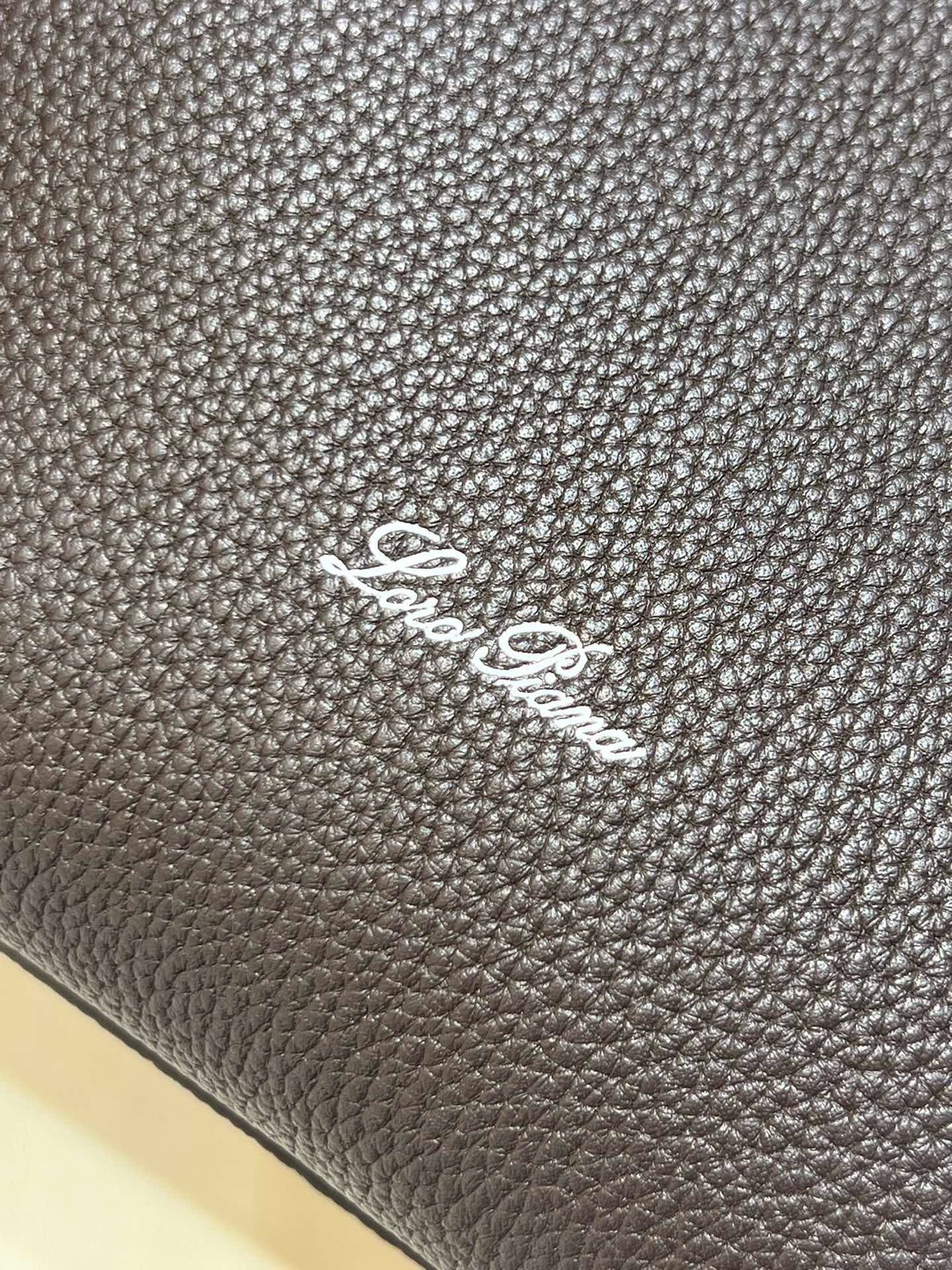 로로피아나 베일 스몰 백