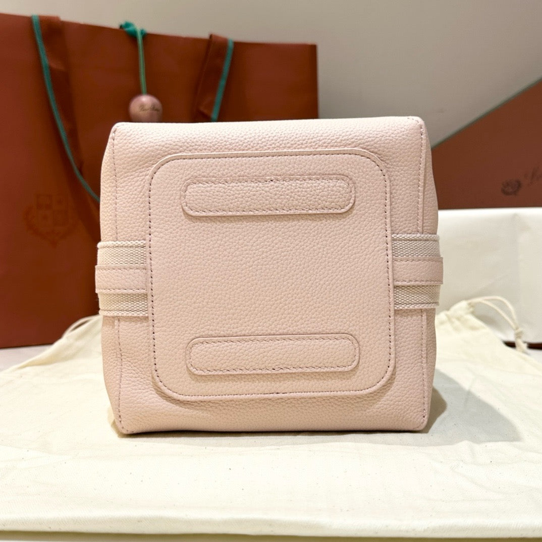 로로피아나 베일 스몰 백