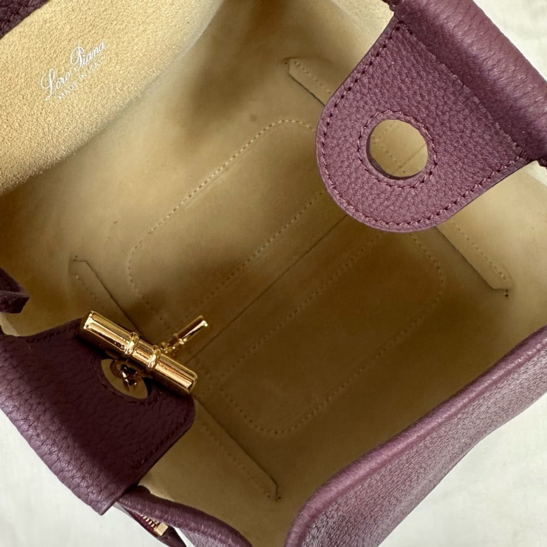 로로피아나 베일 스몰 백