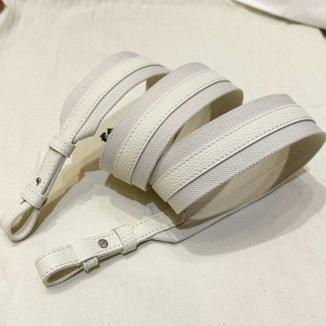 로로피아나 베일 스몰 백