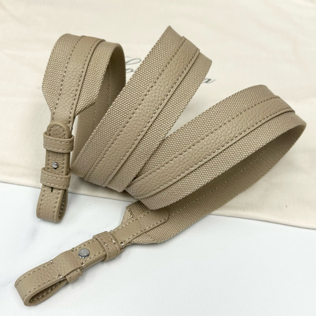 로로피아나 베일 스몰 백