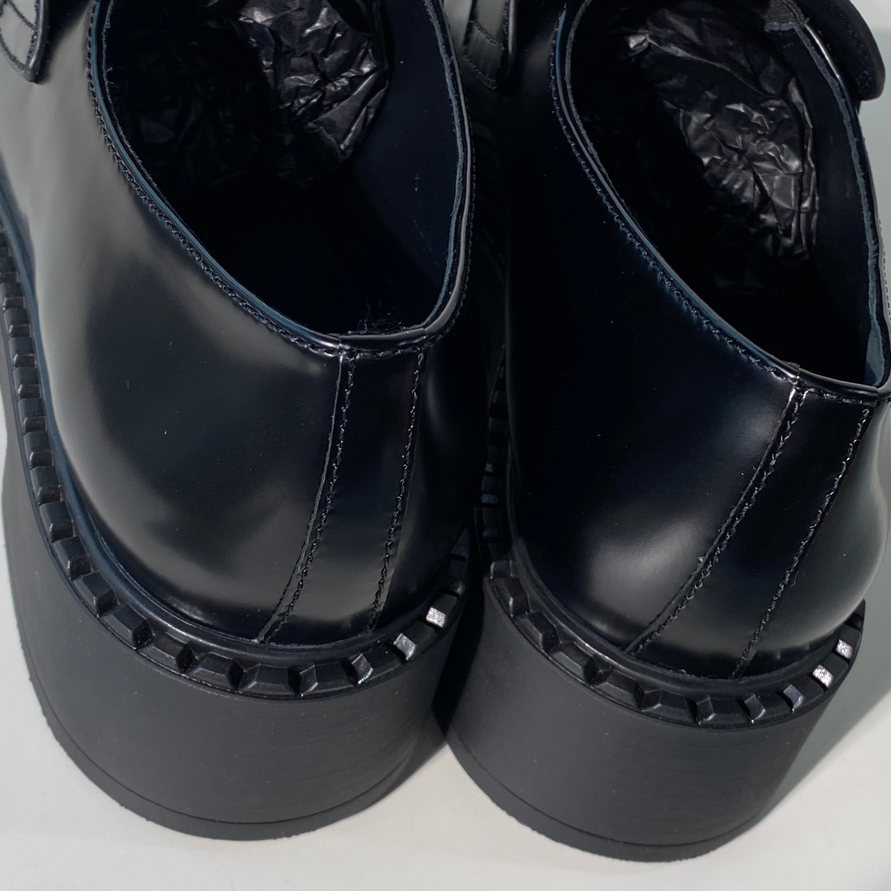 국내) 프라다 브러시드 로퍼 40