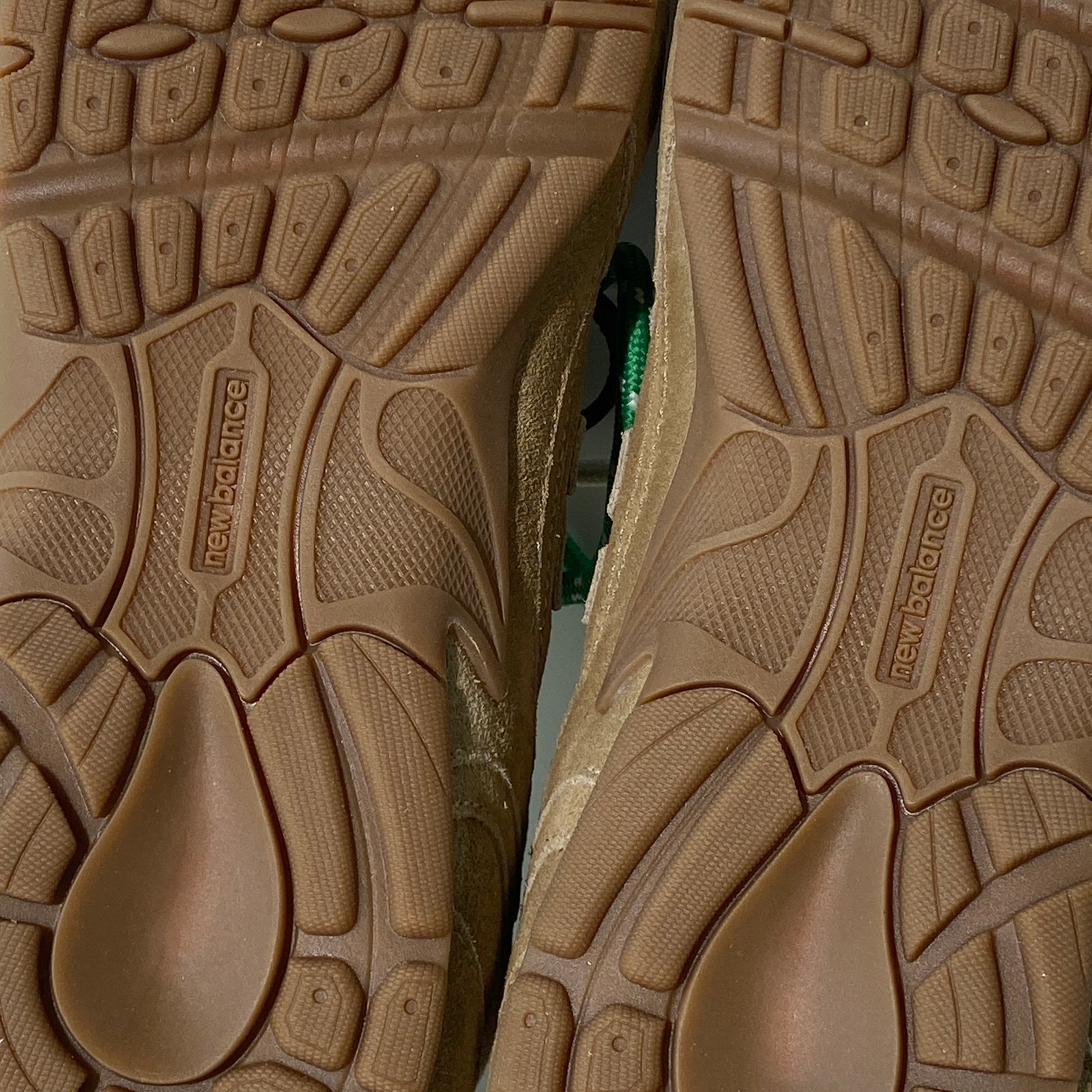 국내) 뉴발란스 x 미우미우 530 스웨이드 메쉬 스니커즈 에크루 / 40