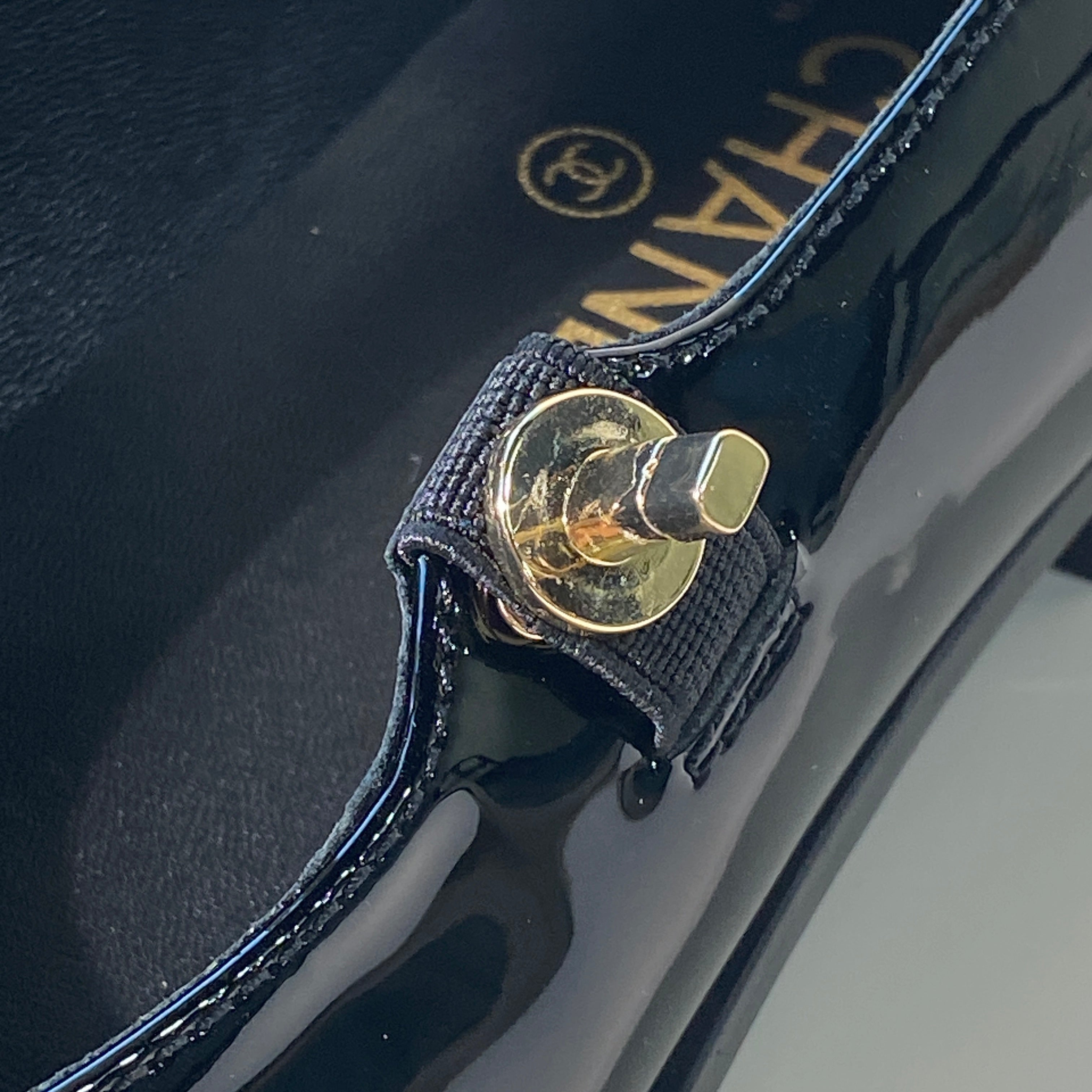 국내) 샤넬 메리제인 턴락 페이던트 / 블랙 40