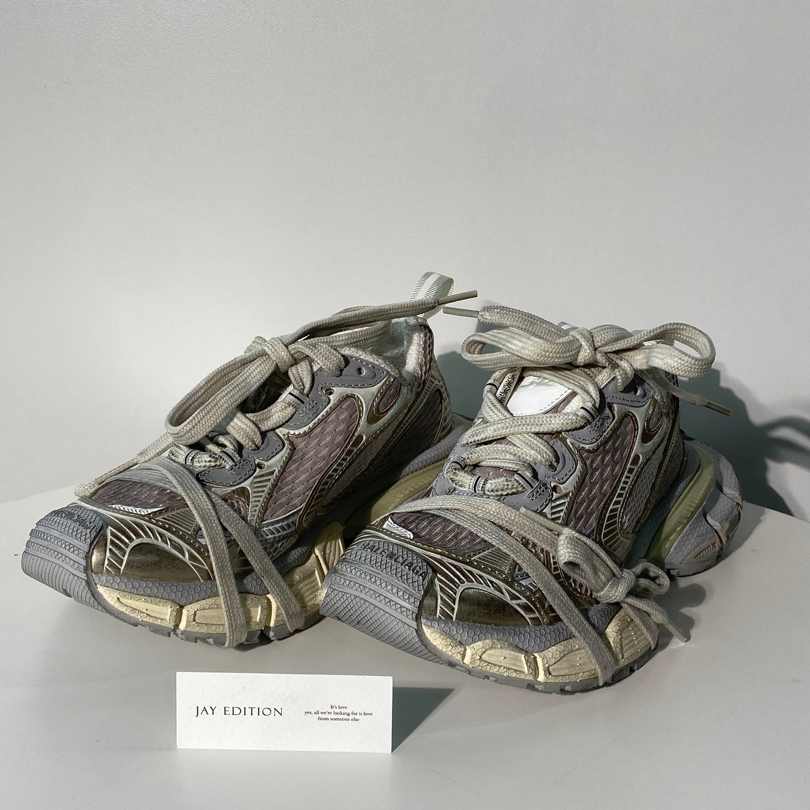 국내) 발렌시아가 스니커즈 3XL 에그쉘 36