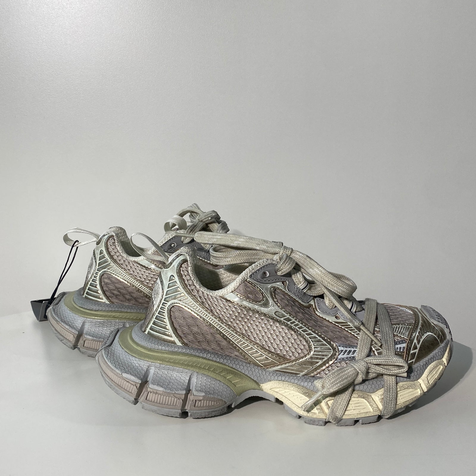 국내) 발렌시아가 스니커즈 3XL 에그쉘 36