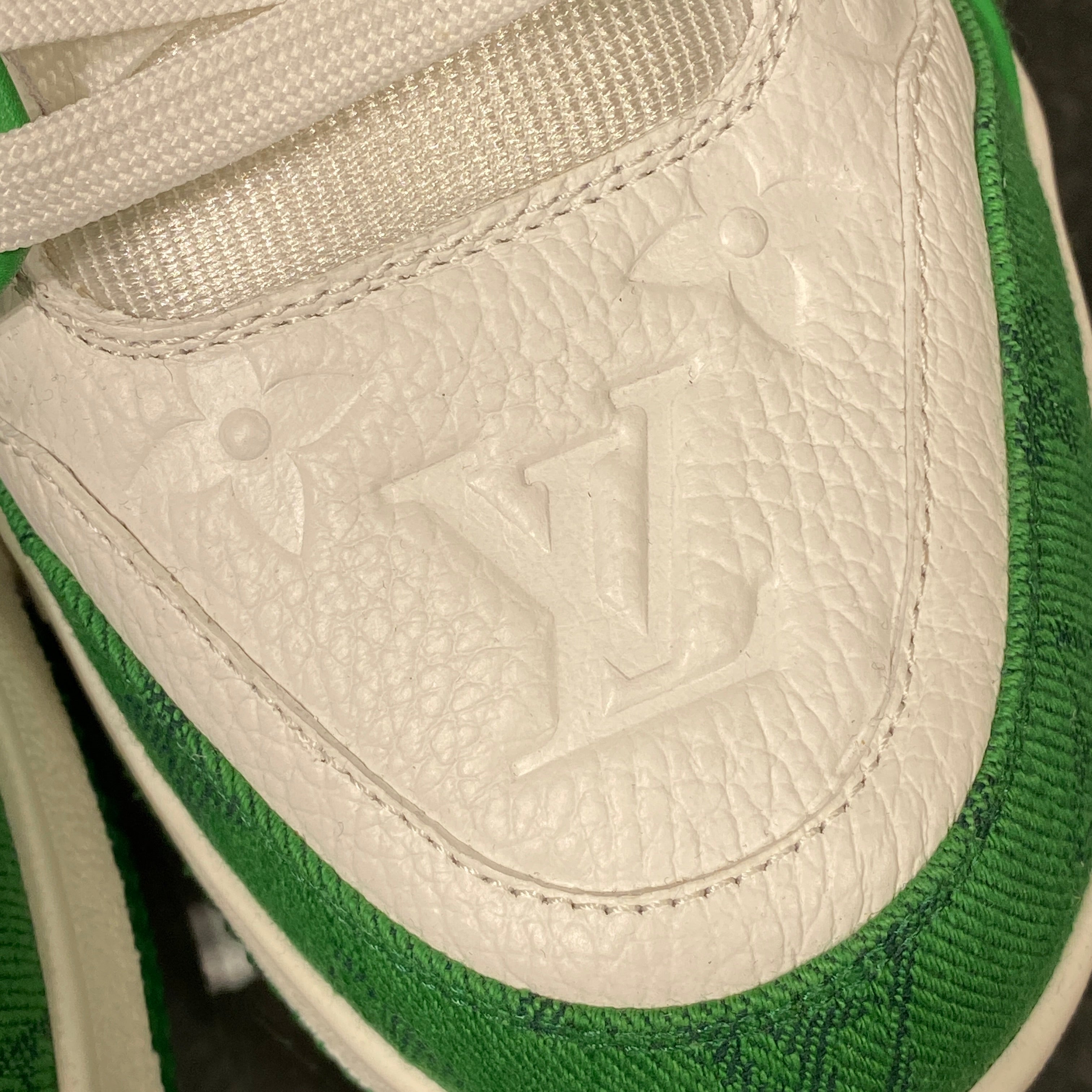 국내) 루이비통 LV 트레이너 스니커즈 모노그램 / 데님 그린 265사이즈