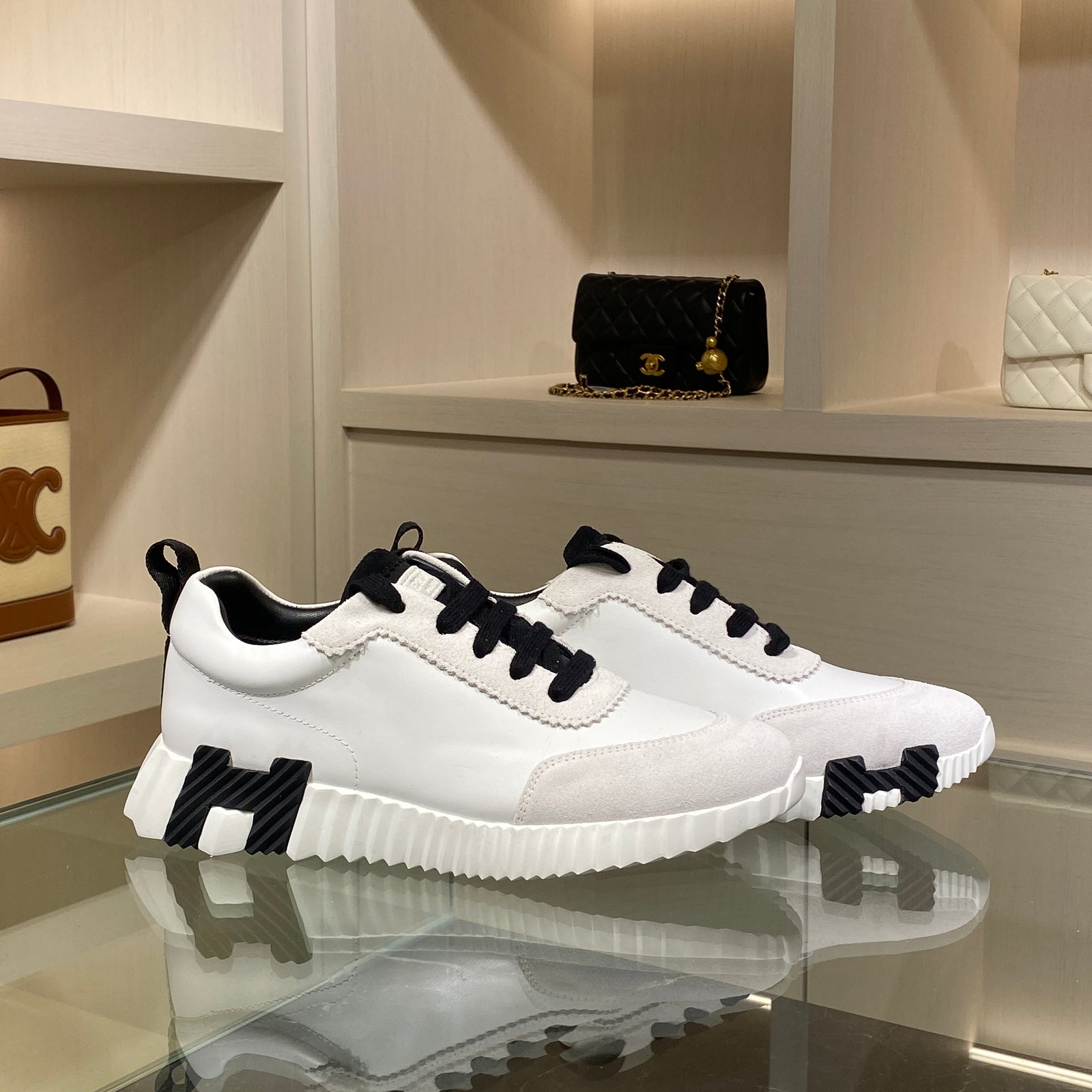 국내) 미세하자) 에르메스 바운싱 스니커즈 / 화이트 블랙 38