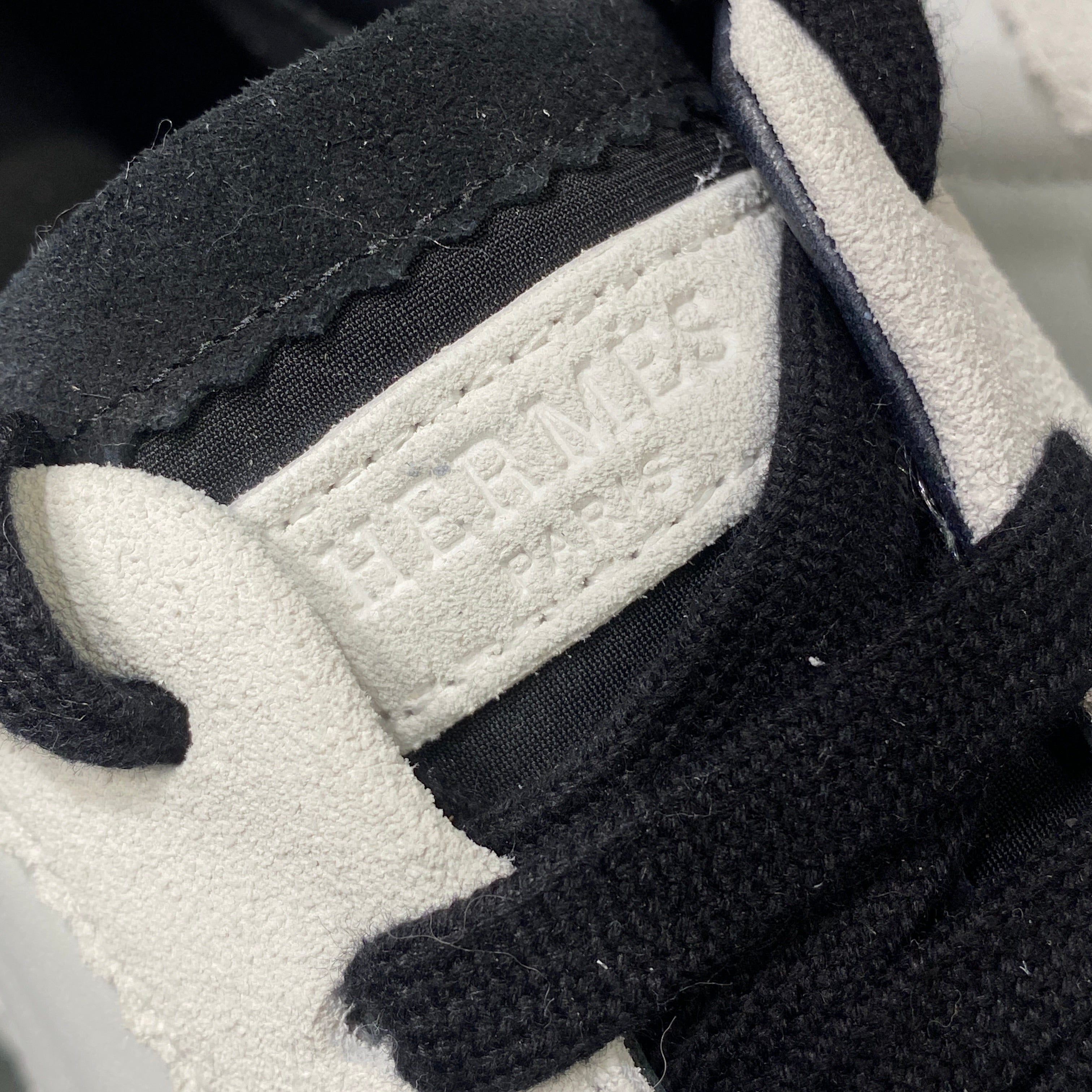 국내) 미세하자) 에르메스 바운싱 스니커즈 / 화이트 블랙 38