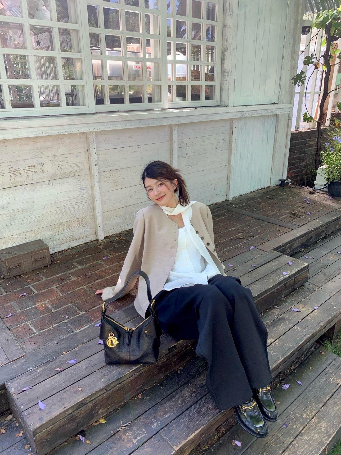 디올 보야주 백 플랫 매크로까나쥬 크링클 카프스킨 블랙 스몰