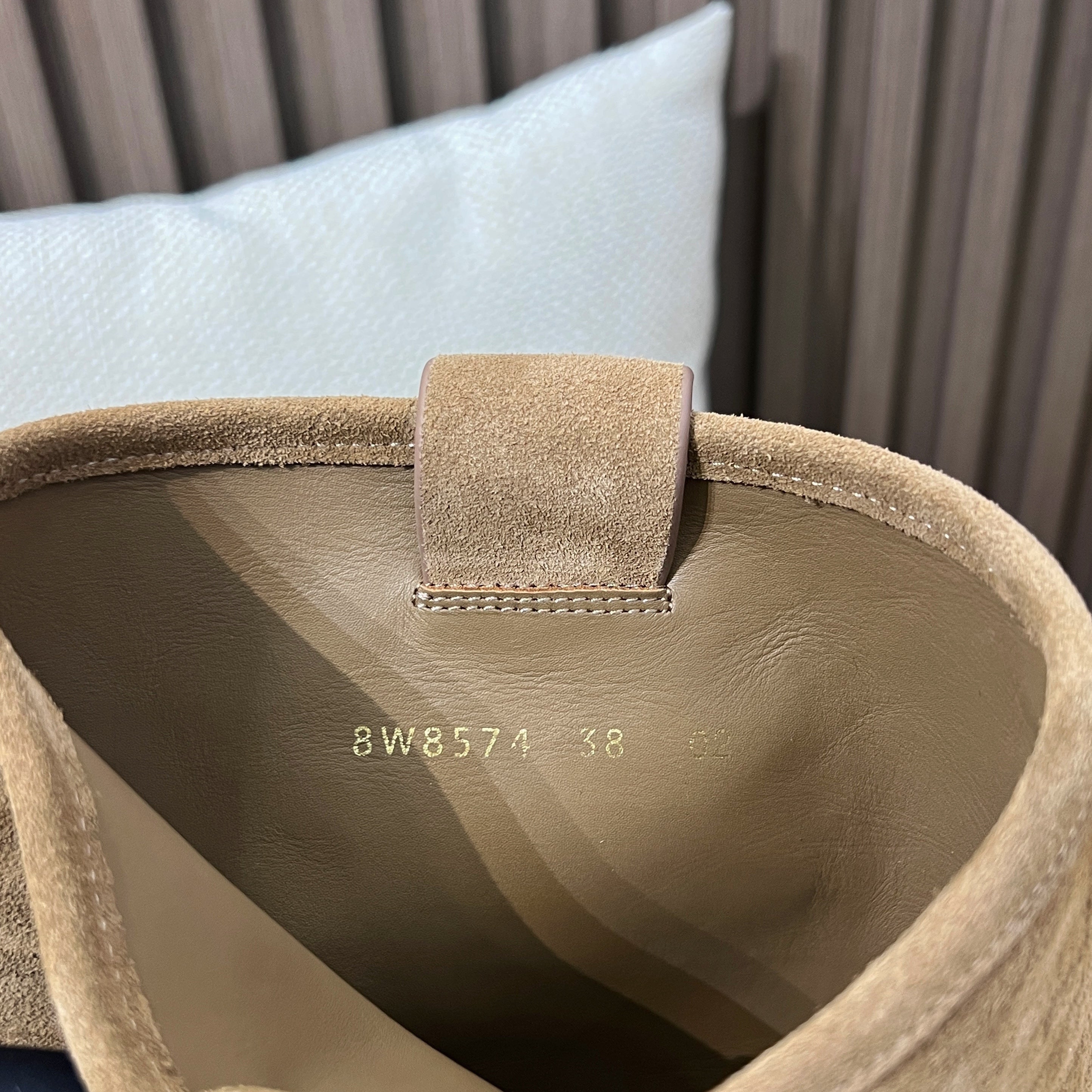 펜디 필로 모노그램 니 하이 부츠