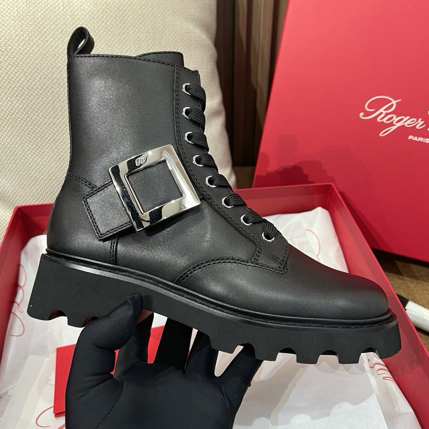 로저비비에 비브 레인저스 레더 부티 블랙