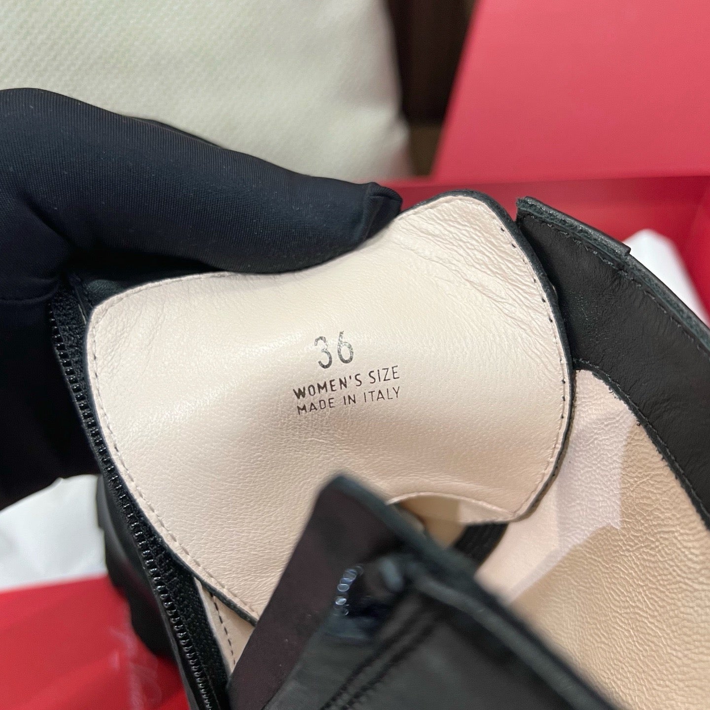 로저비비에 비브 레인저스 레더 부티 블랙