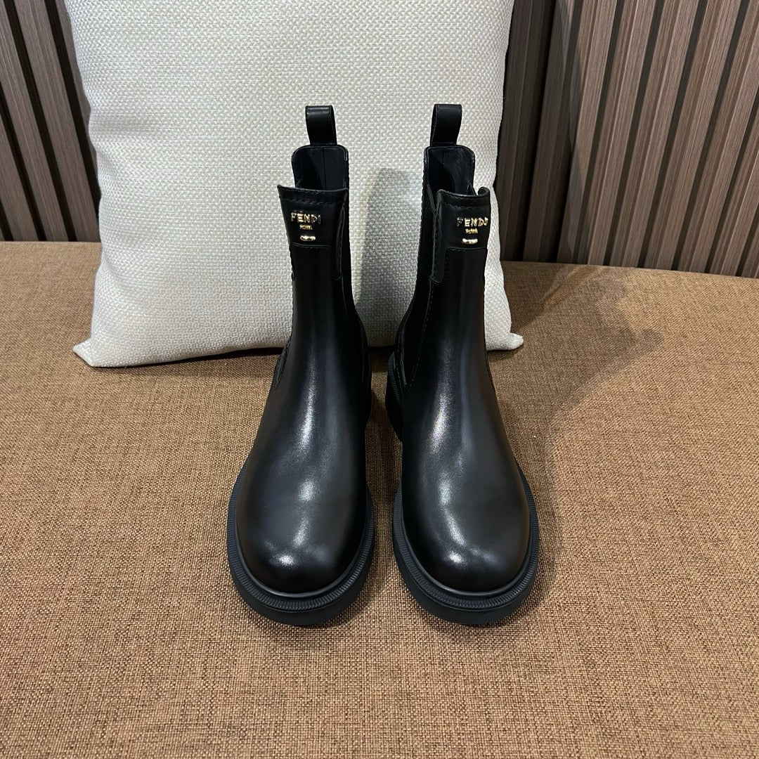 펜디 필로 블랙 가죽 바이커 부츠