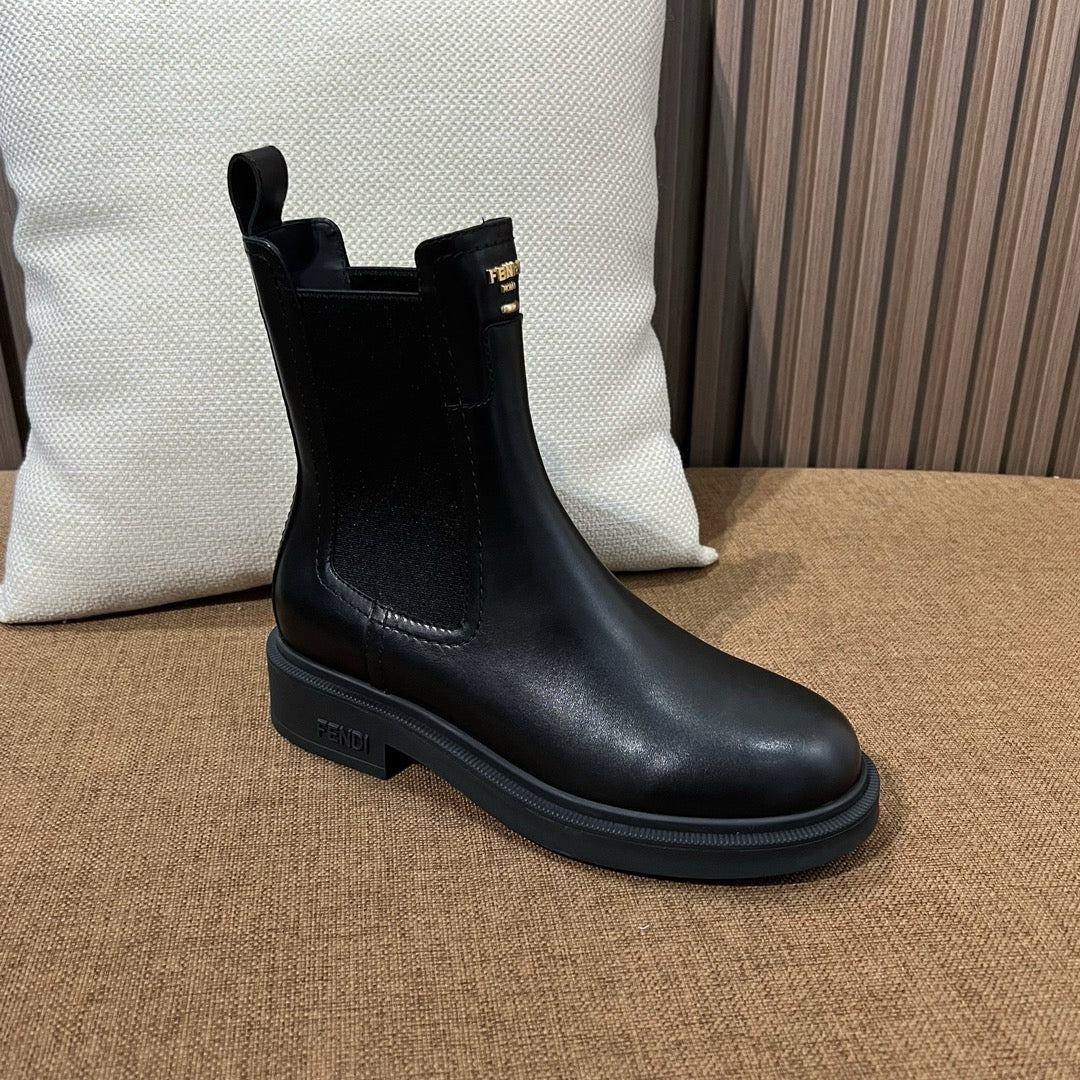 펜디 필로 블랙 가죽 바이커 부츠