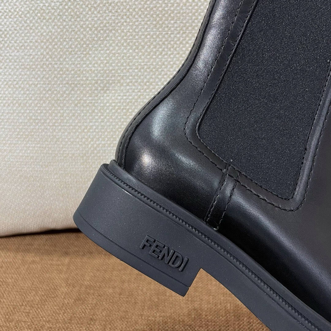 펜디 필로 블랙 가죽 바이커 부츠