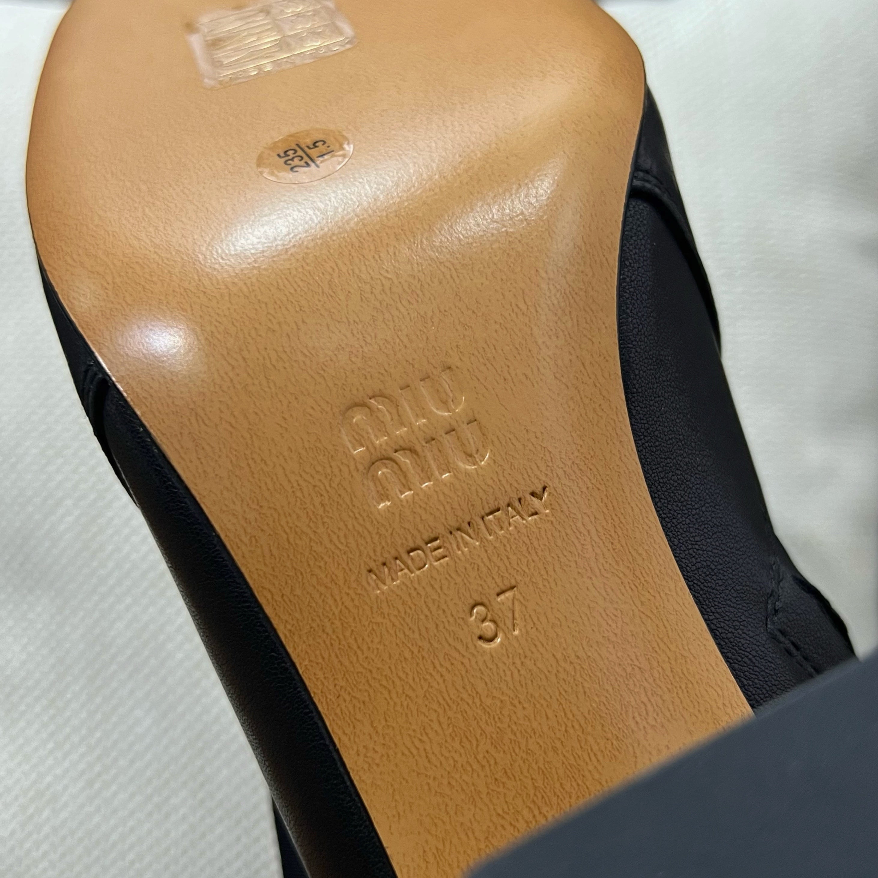 미우 미우 나파 레더 부츠 버클