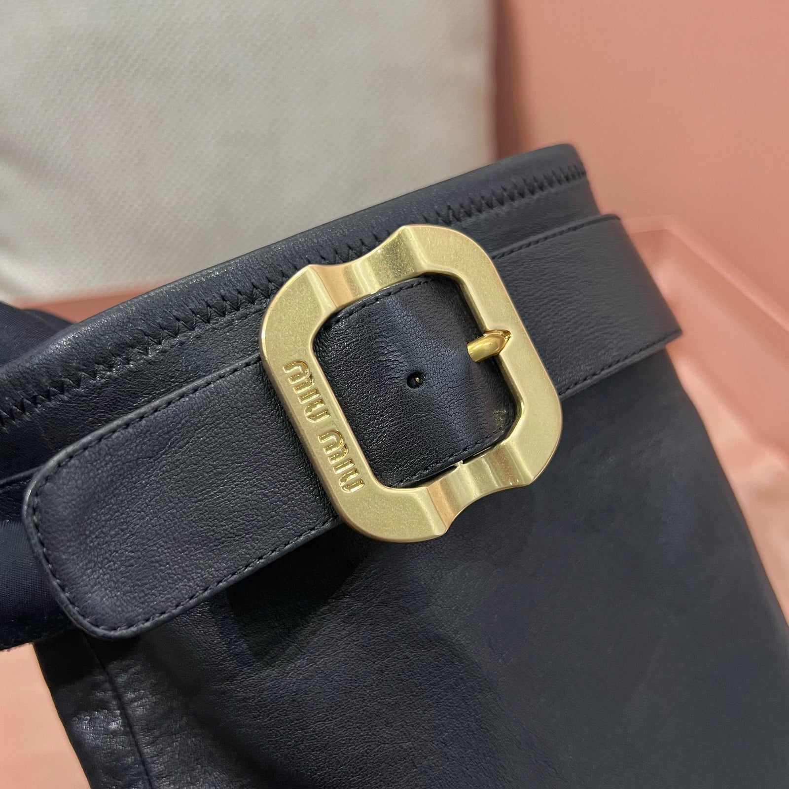 미우 미우 나파 레더 부츠 버클