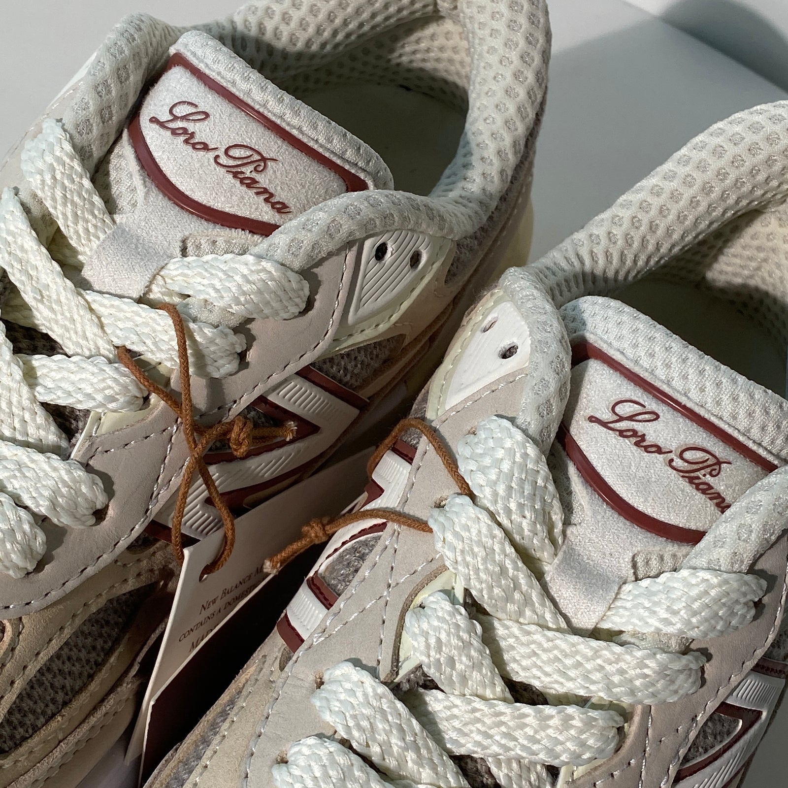 국내) 뉴발란스 X 로로피아나 37