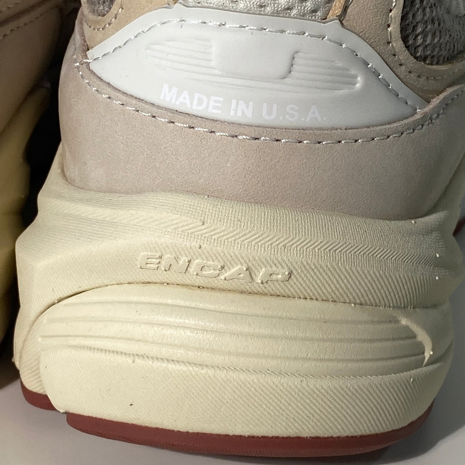 국내) 뉴발란스 X 로로피아나 37