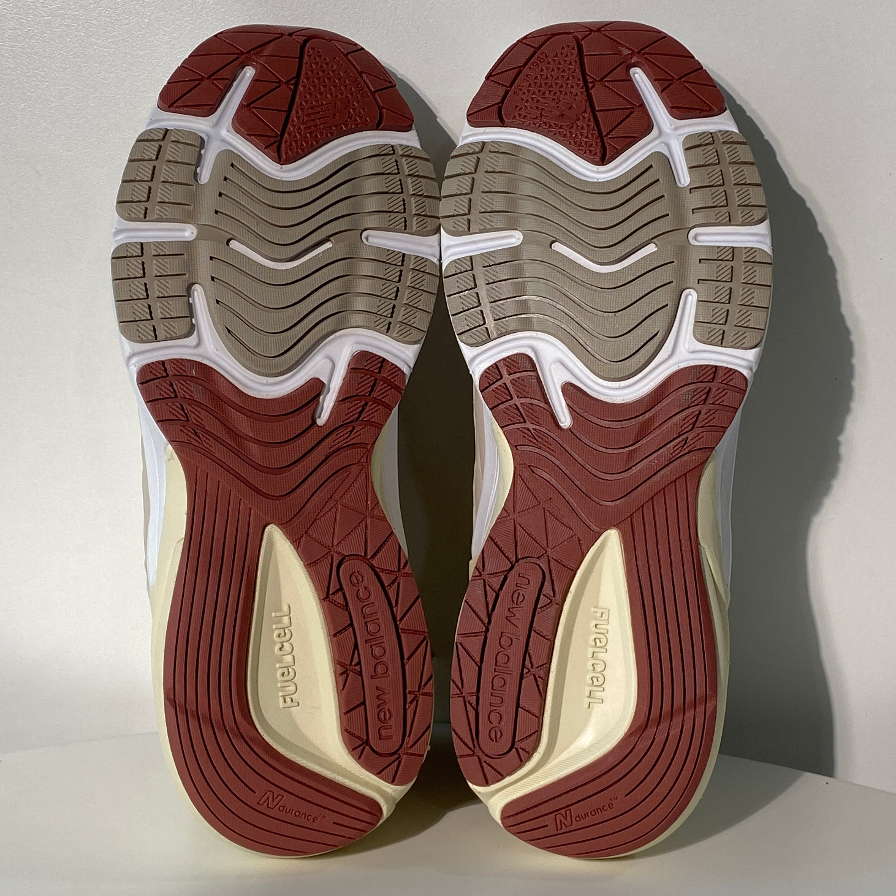 국내) 뉴발란스 X 로로피아나 37