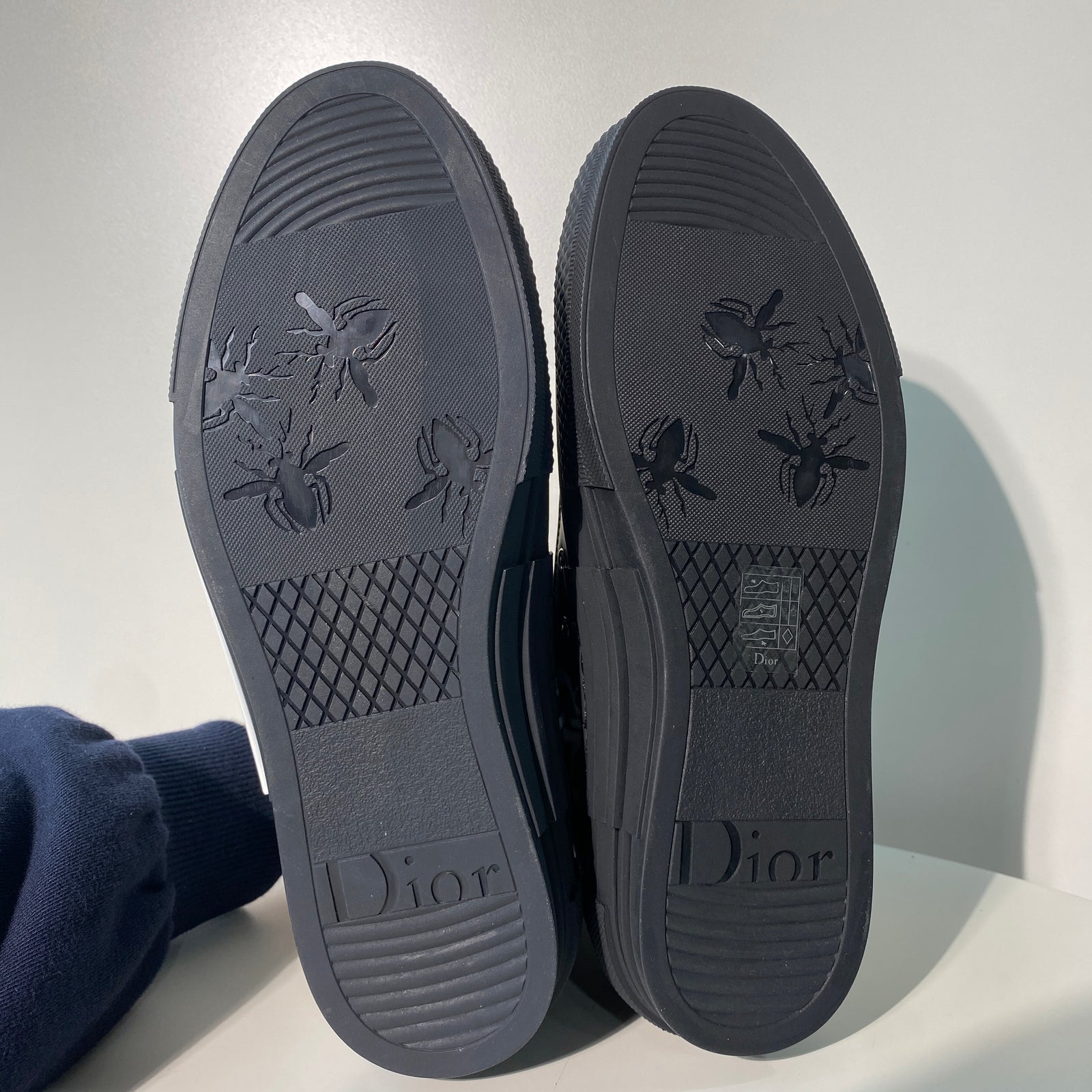 국내) 디올 B23 하이 오블리크 캔버스 스니커즈 / 블랙 41