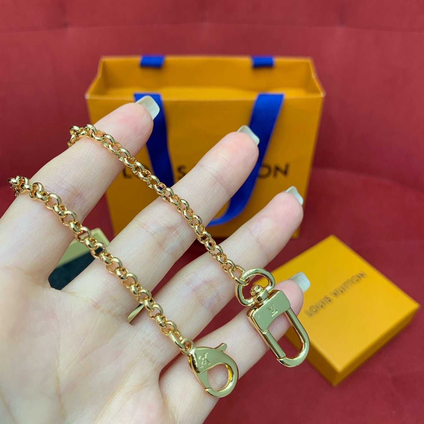 루이비통 헤어 클립 백 참 2