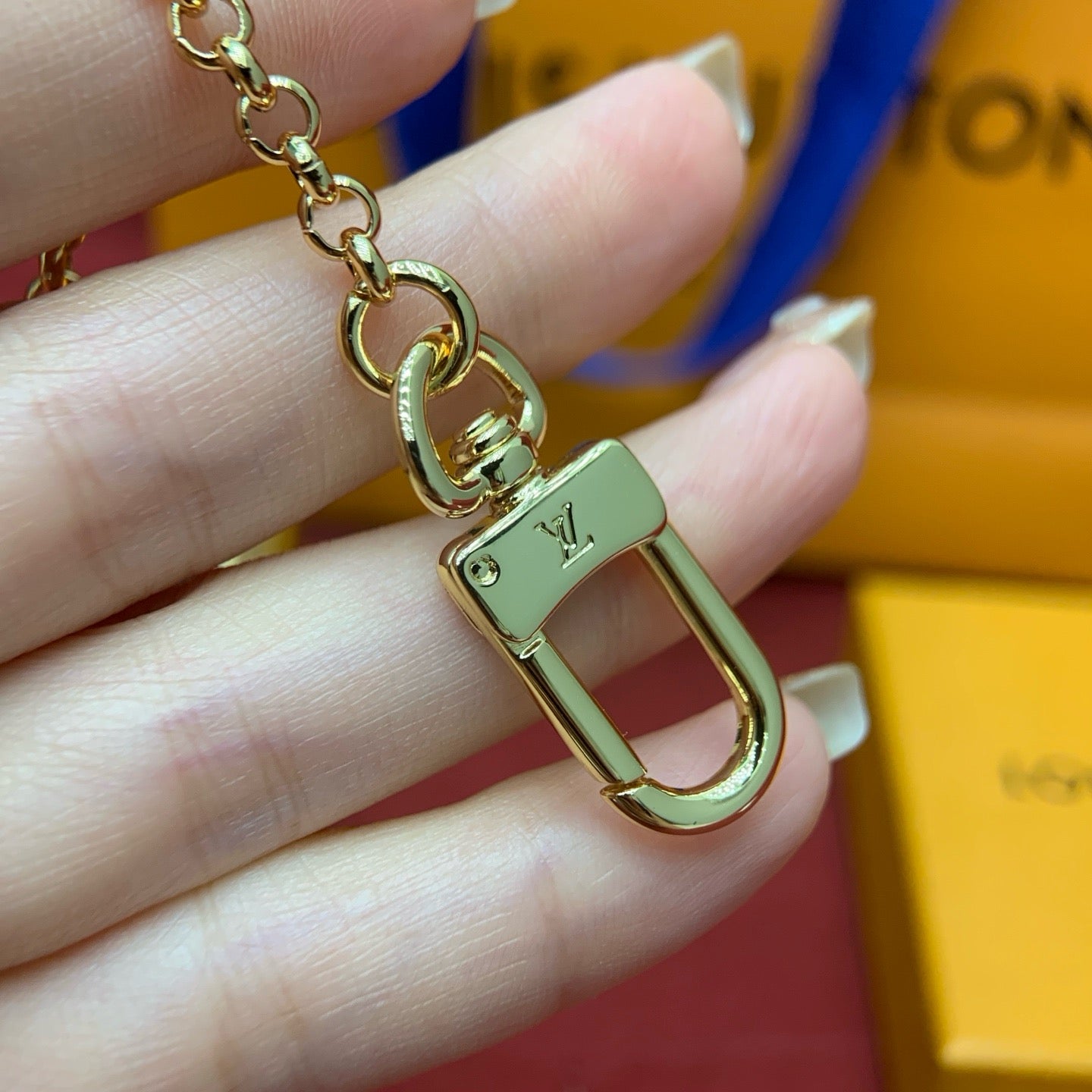 루이비통 헤어 클립 백 참 3