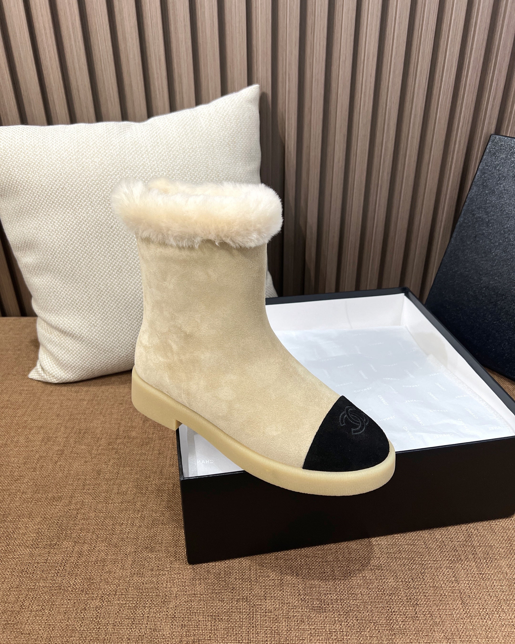 샤넬 스노우 첼시 부츠