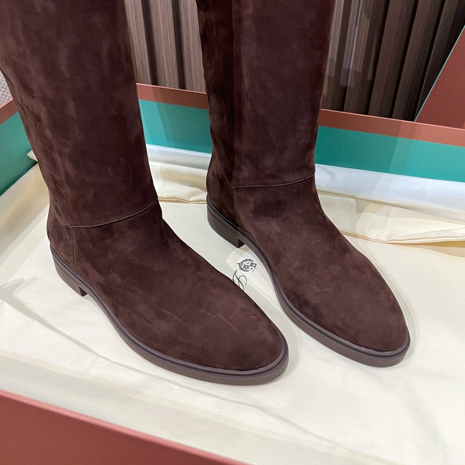 로로피아나 킬다 부츠 스웨이드