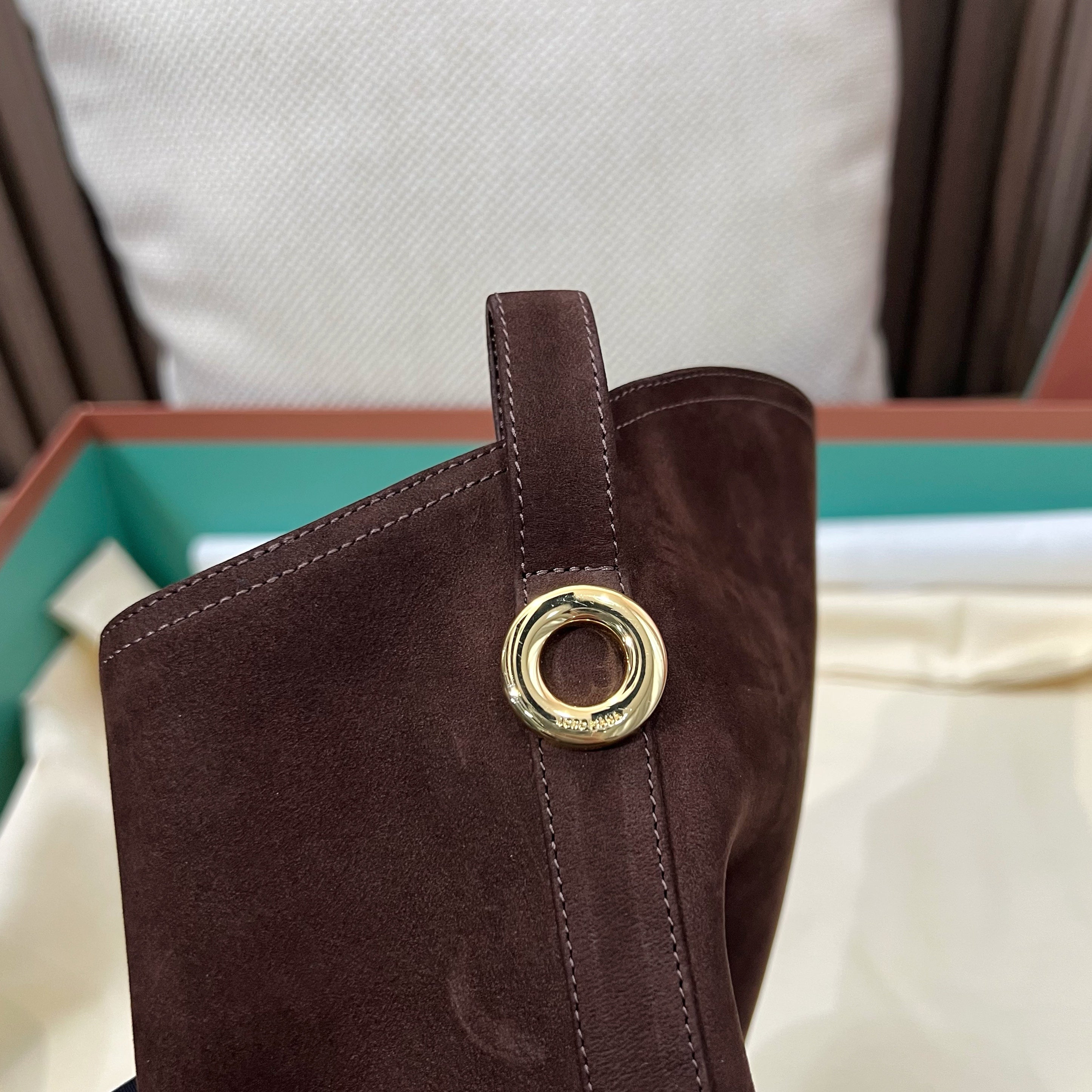 로로피아나 킬다 부츠 스웨이드