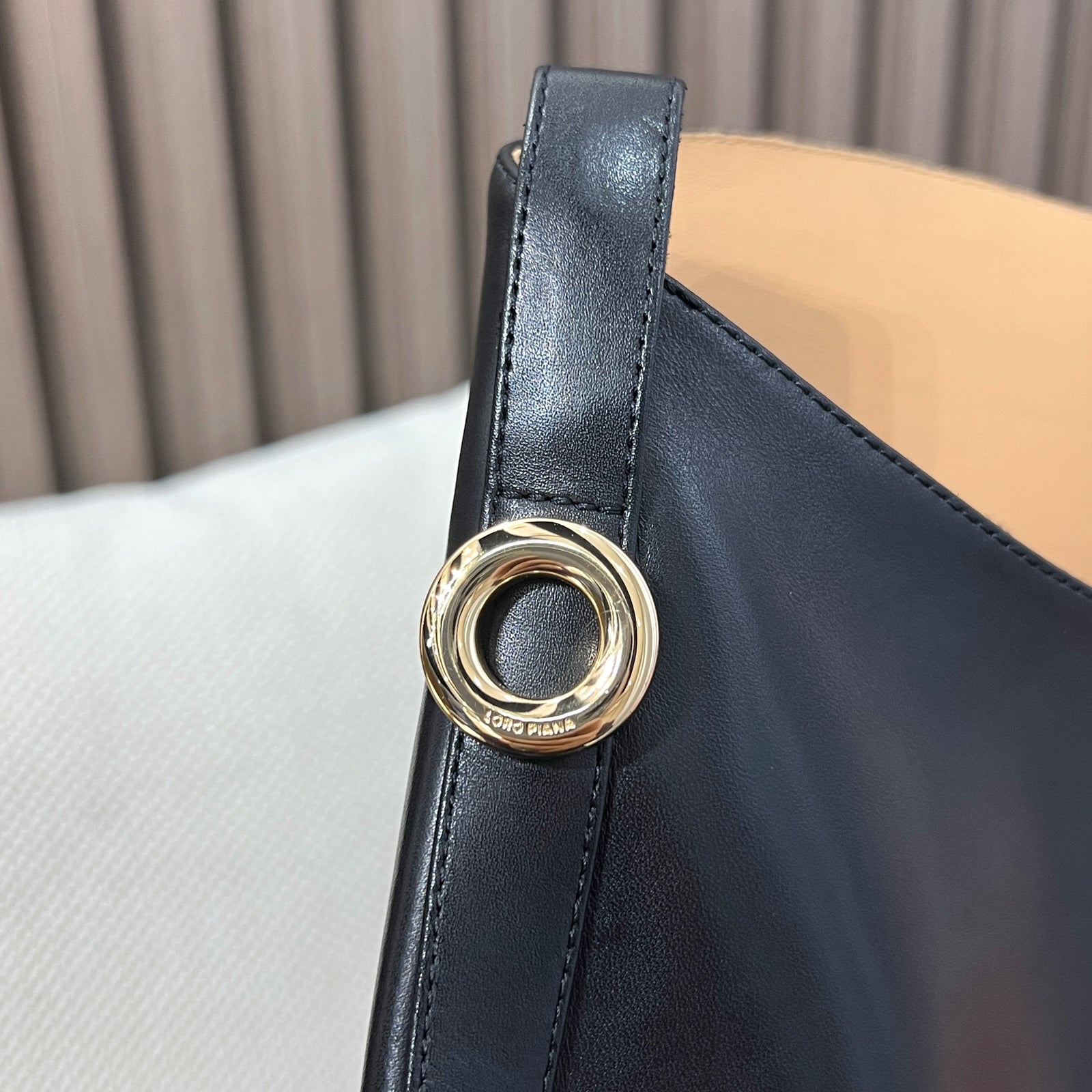 로로피아나 킬다 부츠 카프스킨