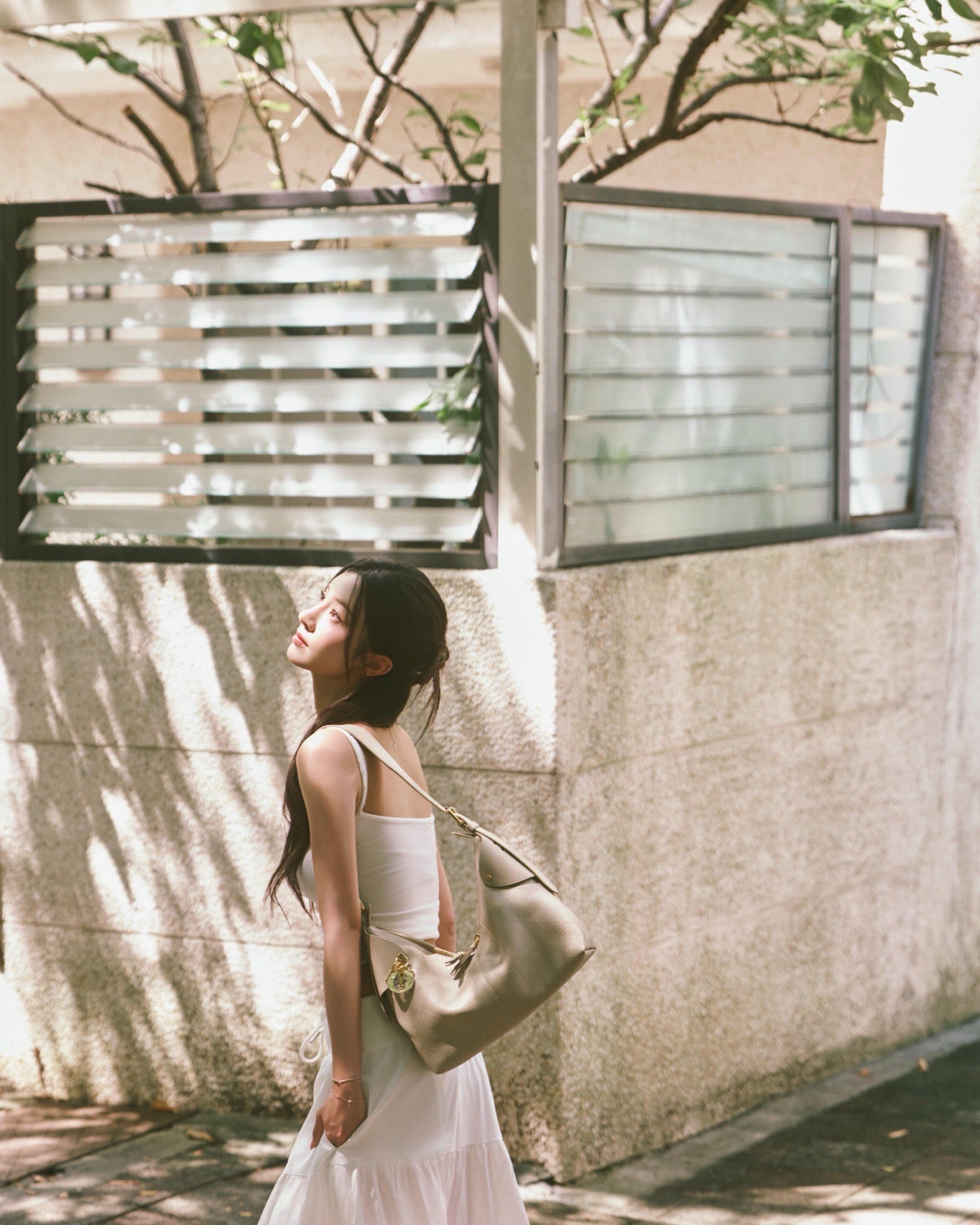 디올 보야주 백 플랫 매크로 까나쥬 그레인드 카프스킨 미디움