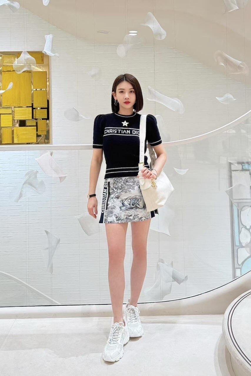 디올 보야주 백 플랫 매크로 까나쥬 그레인드 카프스킨 미디움