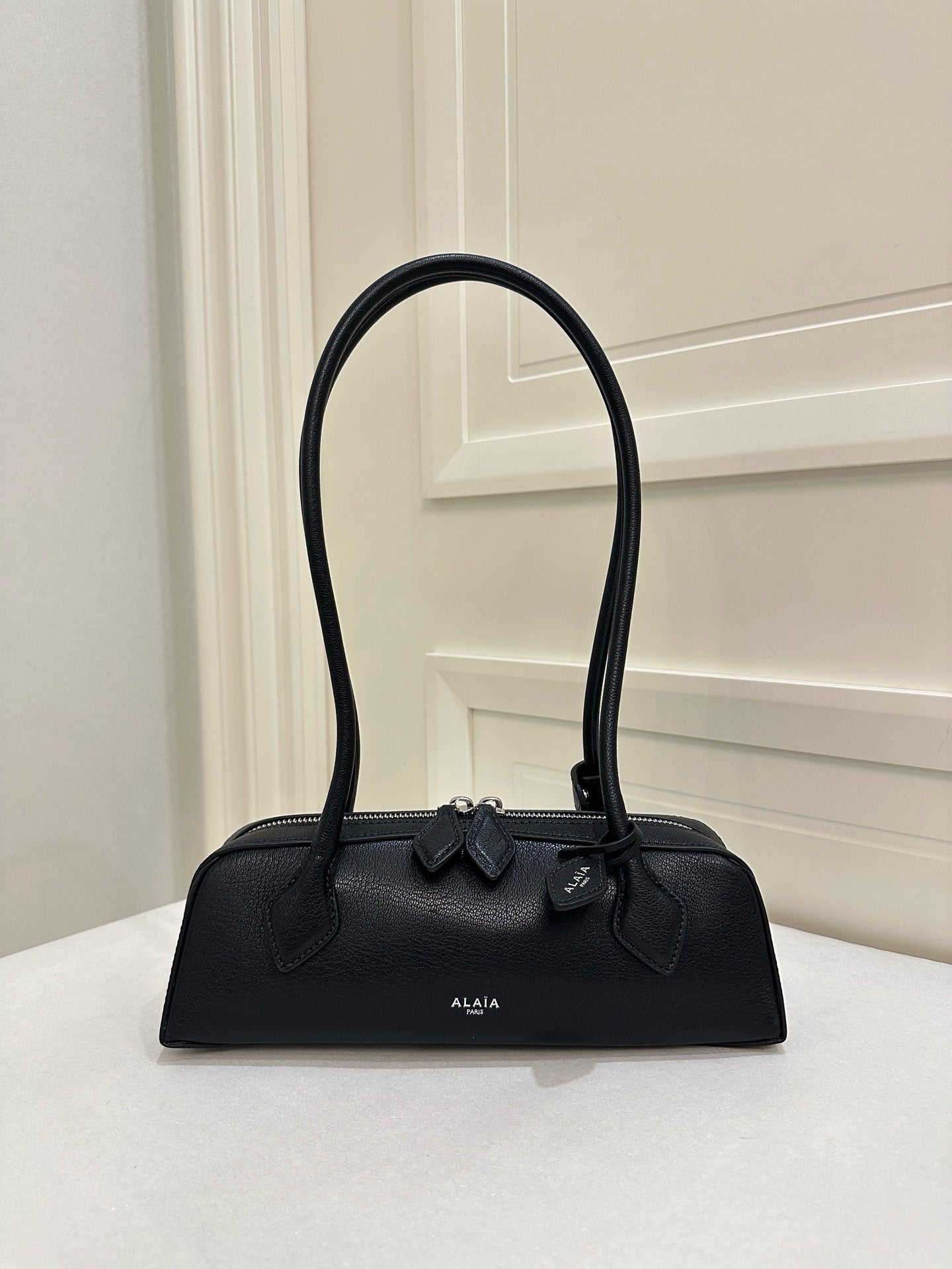 알라이아 LE TECKEL 가죽 스몰 백