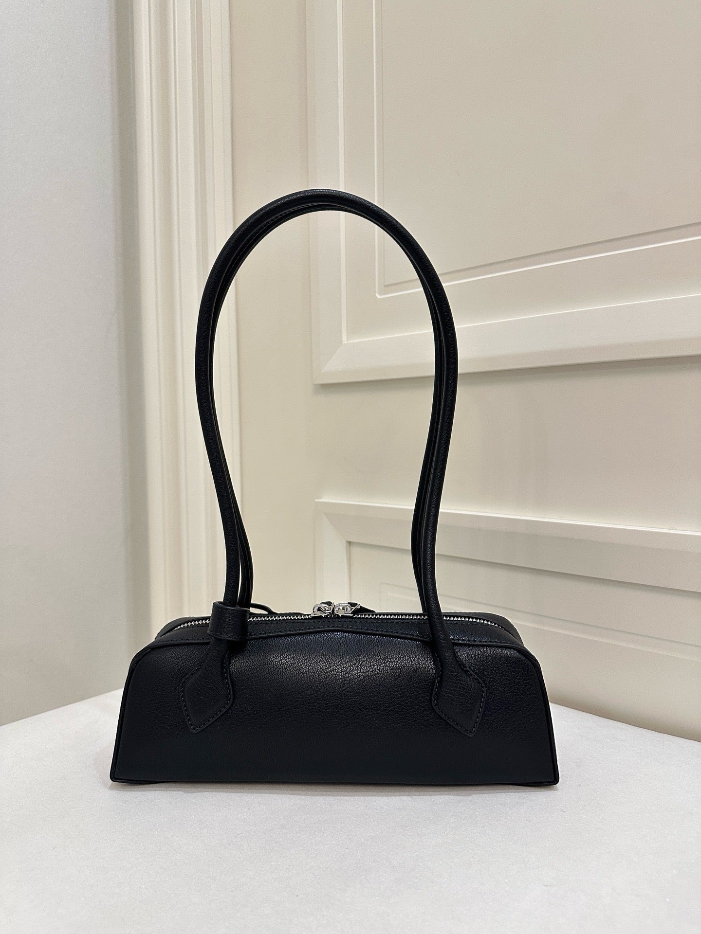 알라이아 LE TECKEL 가죽 스몰 백