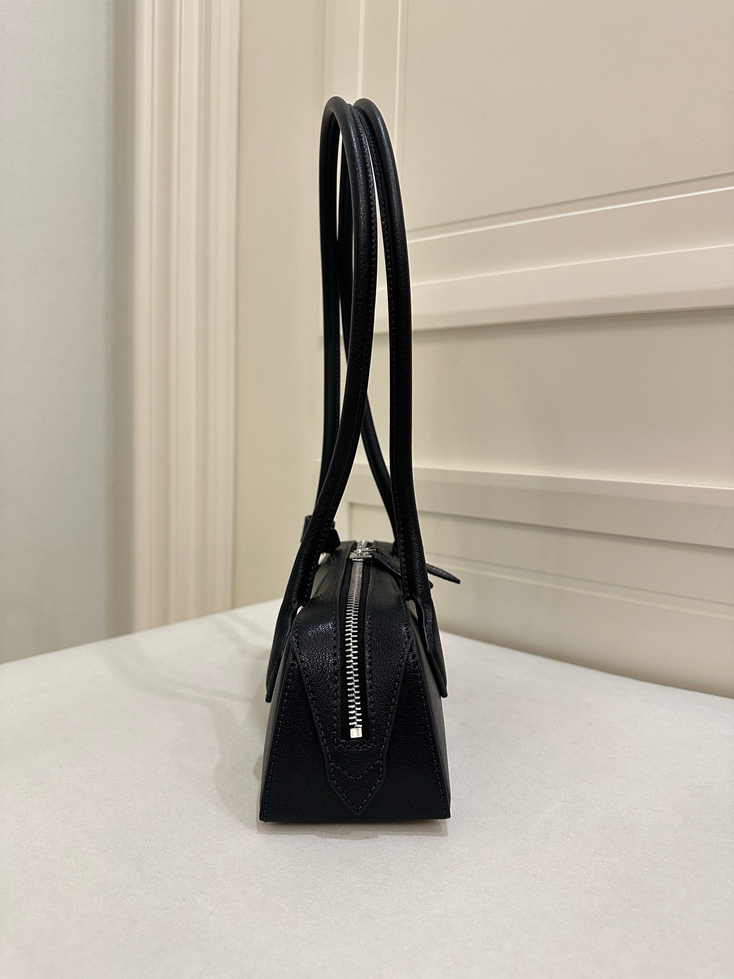 알라이아 LE TECKEL 가죽 스몰 백