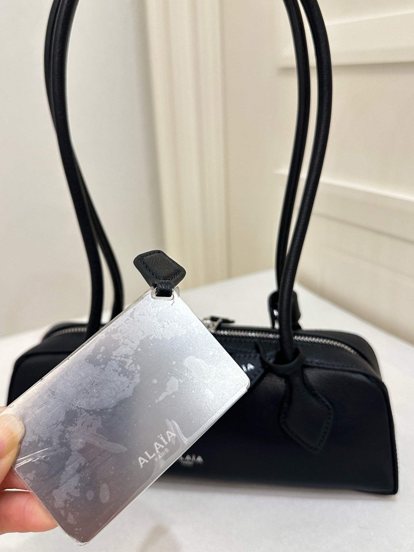 알라이아 LE TECKEL 가죽 스몰 백