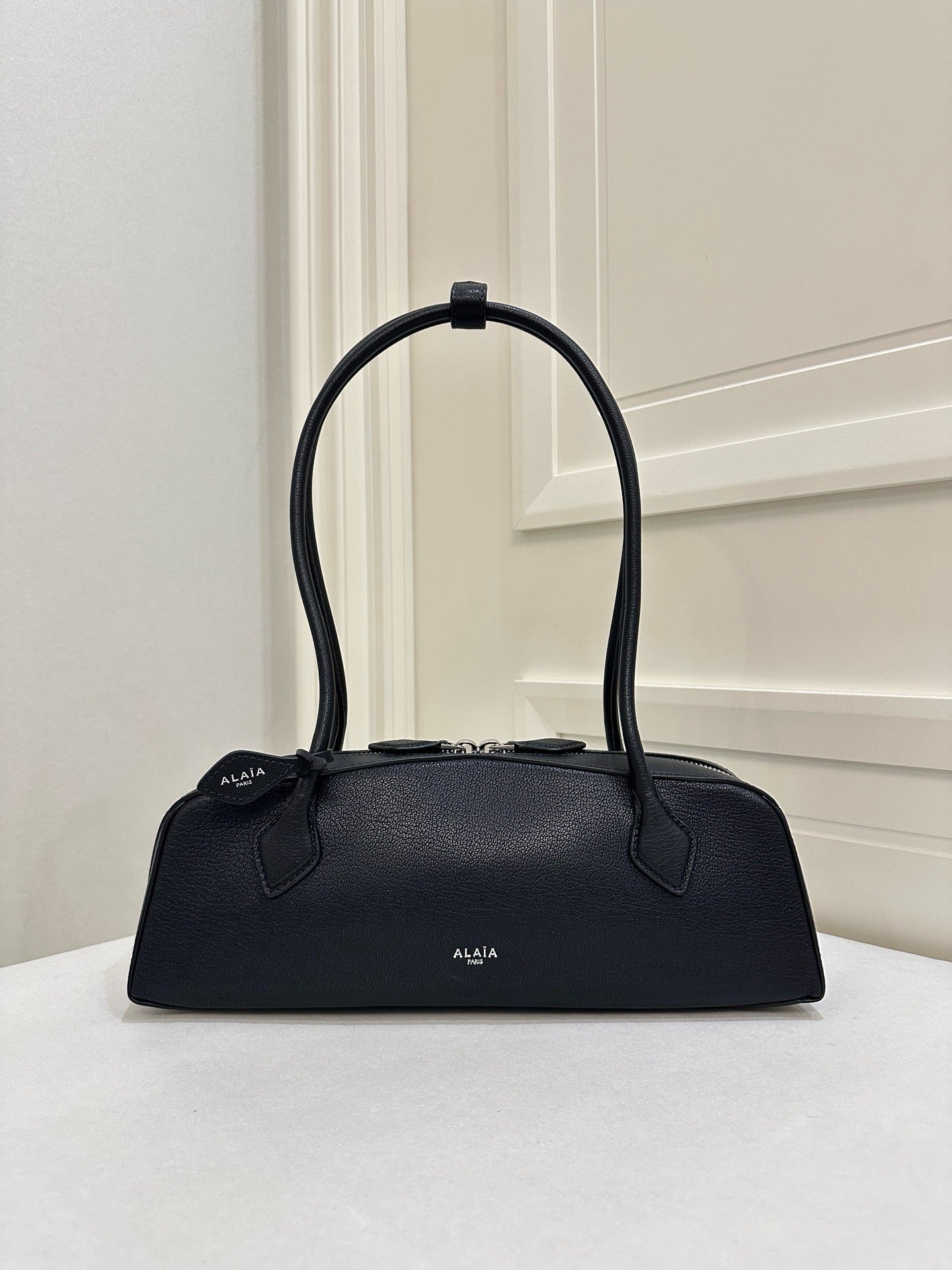 알라이아 LE TECKEL 미디엄 백