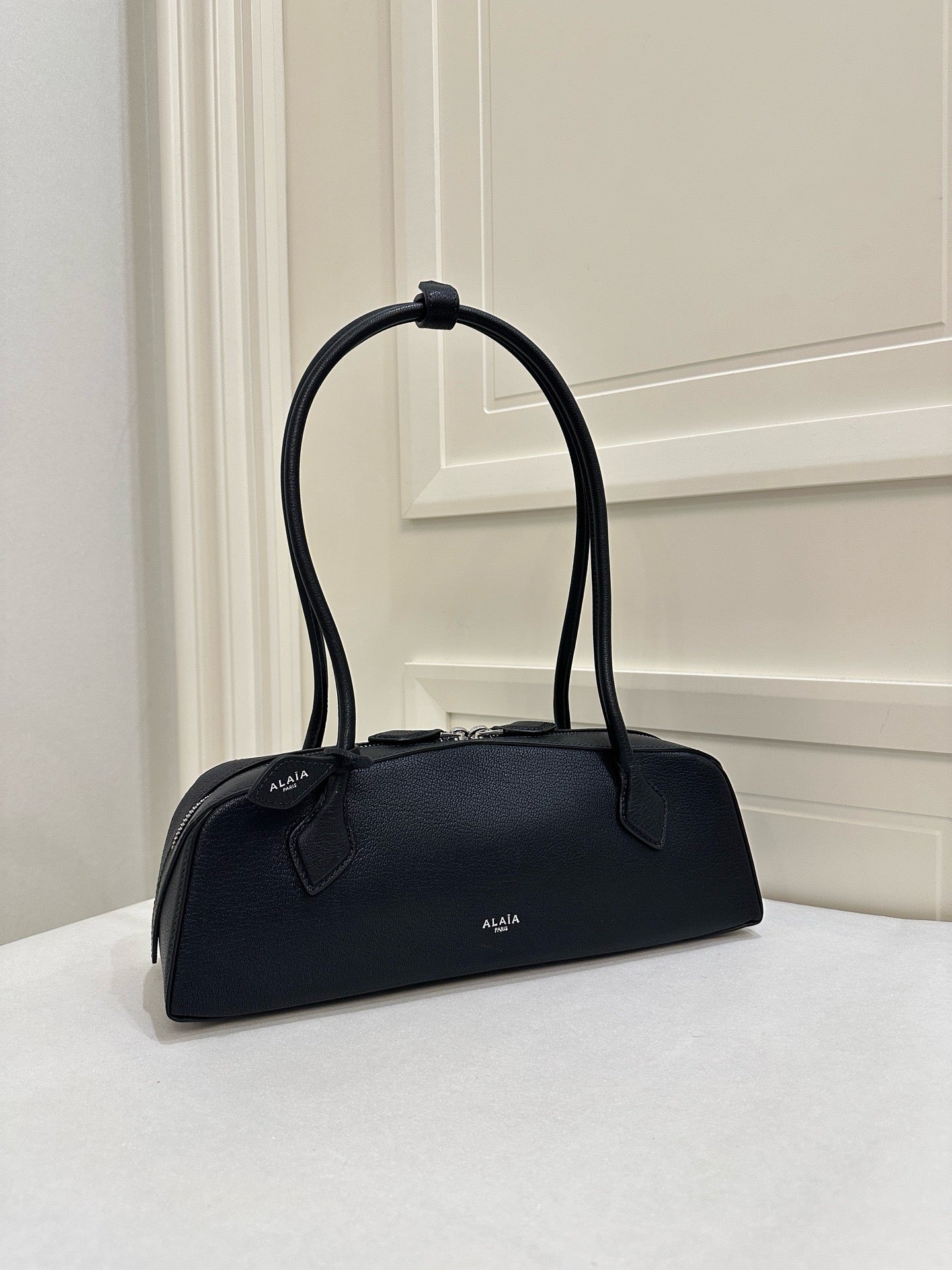 알라이아 LE TECKEL 미디엄 백