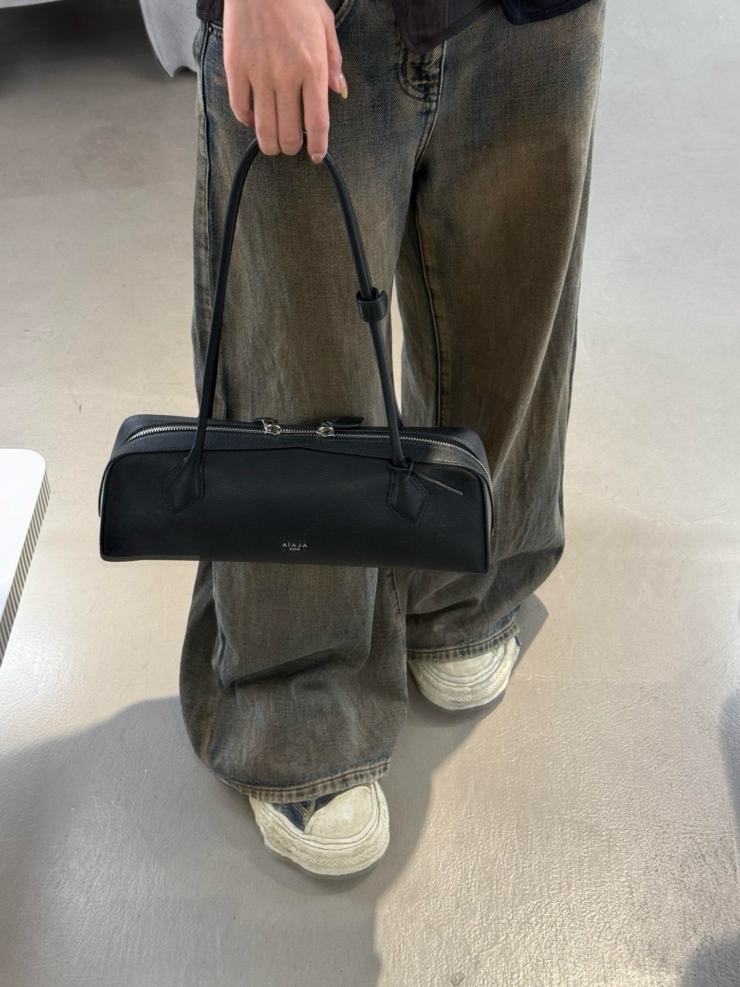 알라이아 LE TECKEL 미디엄 백