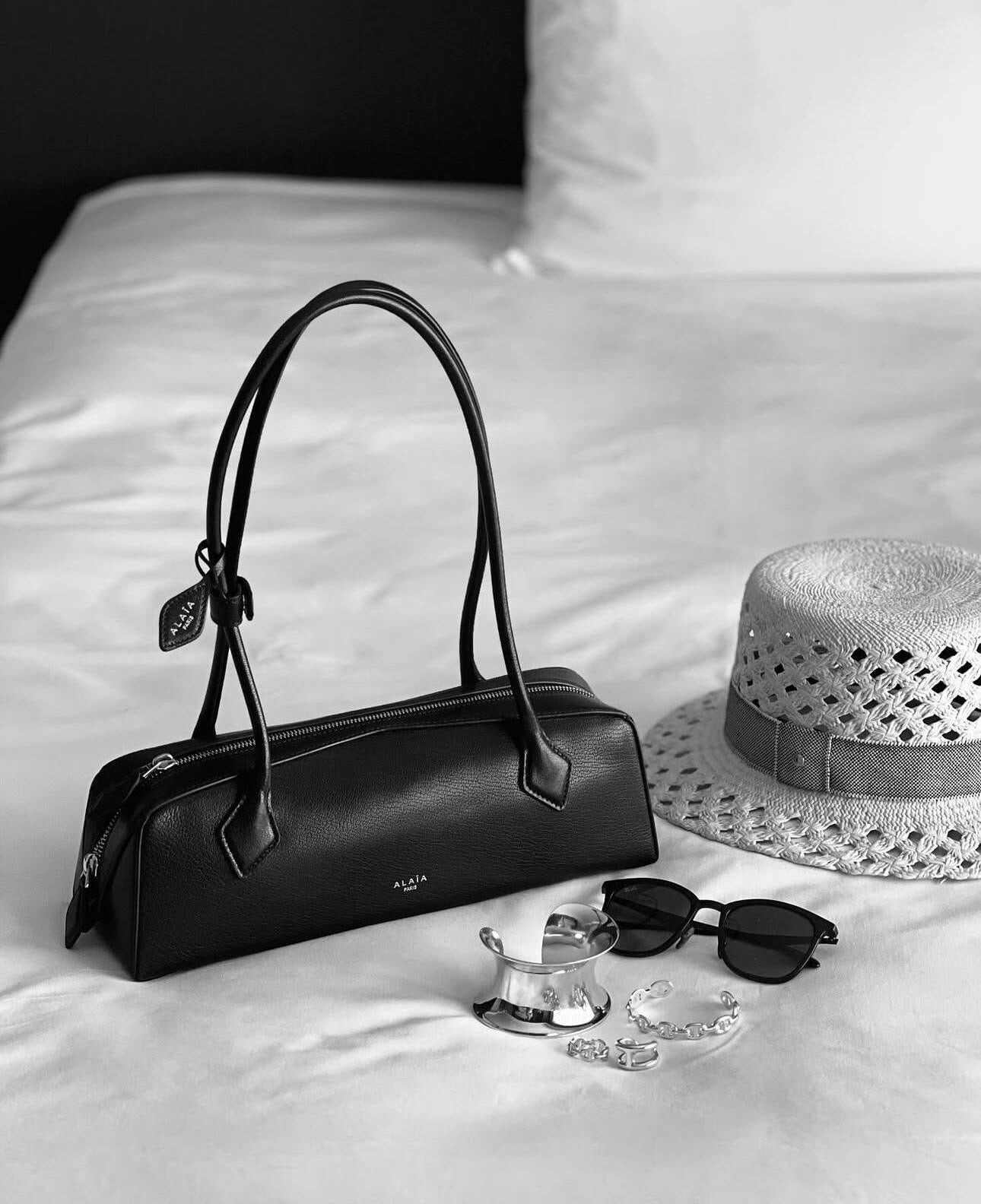 알라이아 LE TECKEL 미디엄 백