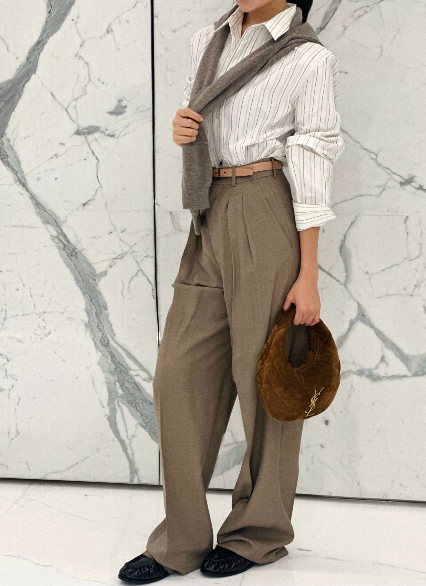 생로랑 ICARINO 이카리노 퀼팅 스웨이드 토트백 카라멜 꼬냑