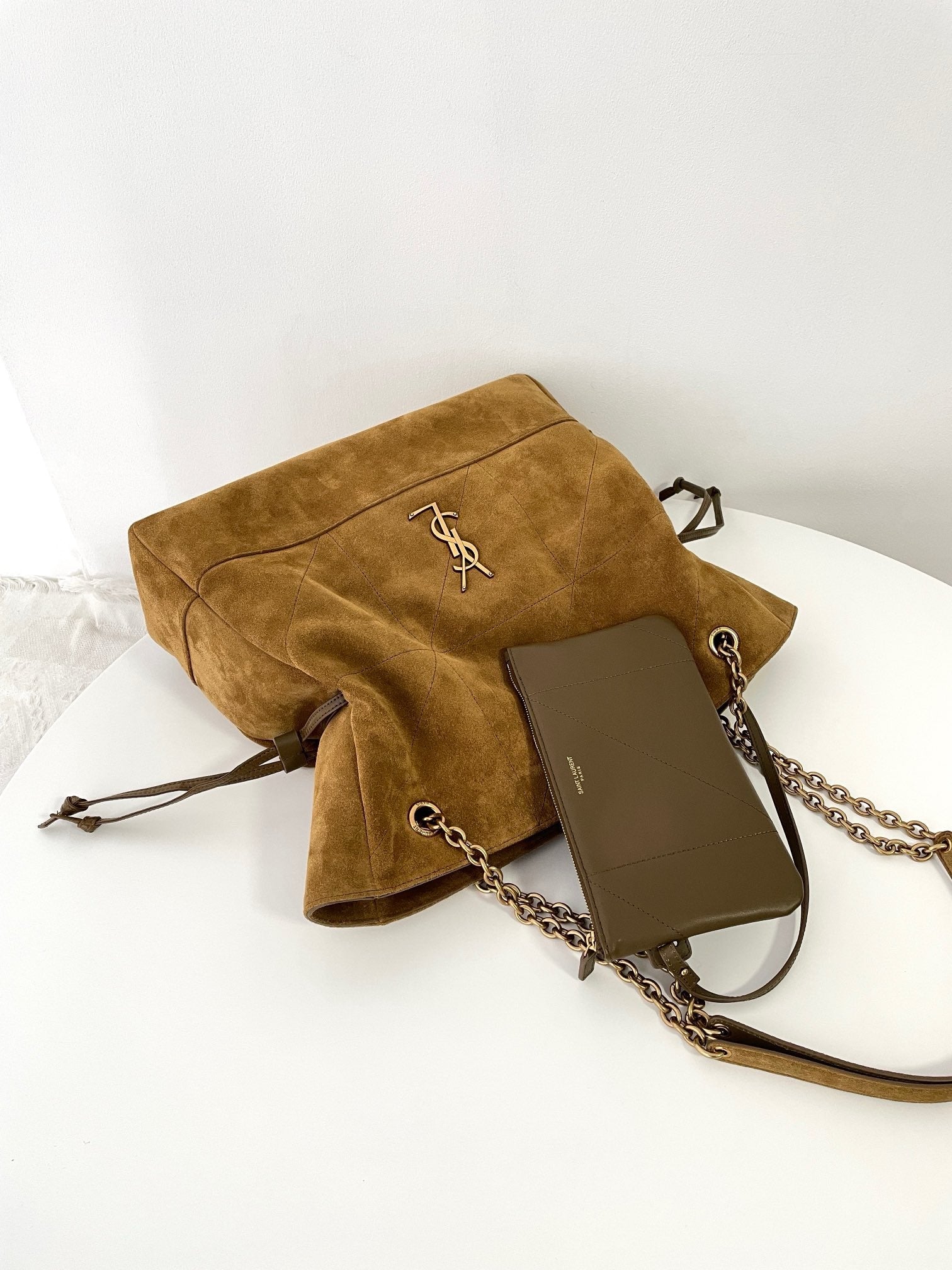 생로랑 제이미 쇼퍼백 스웨이드