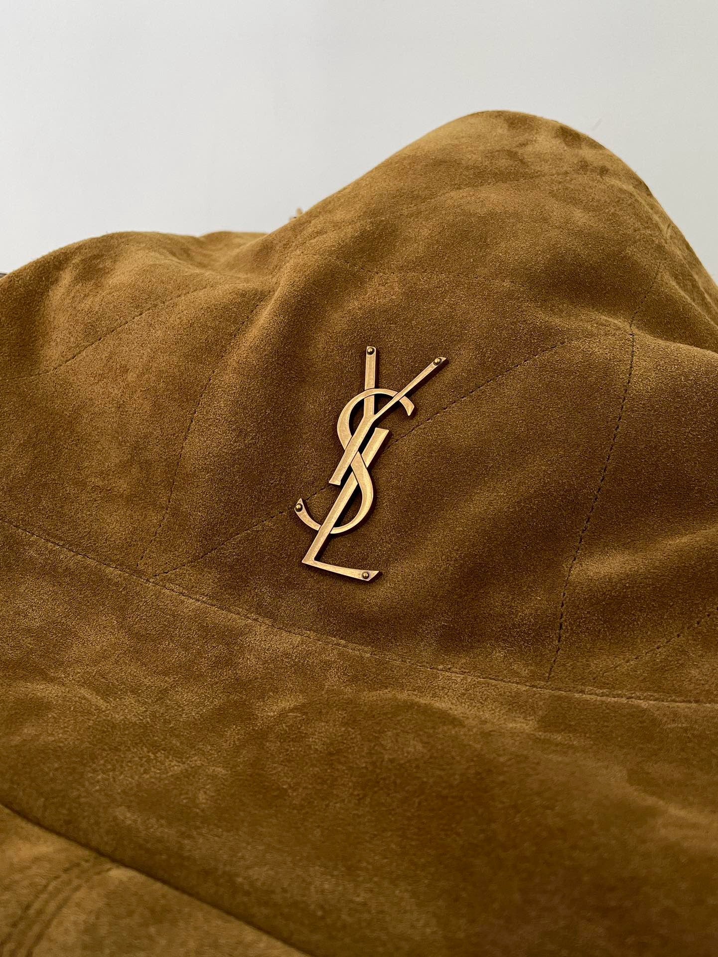 생로랑 제이미 쇼퍼백 스웨이드