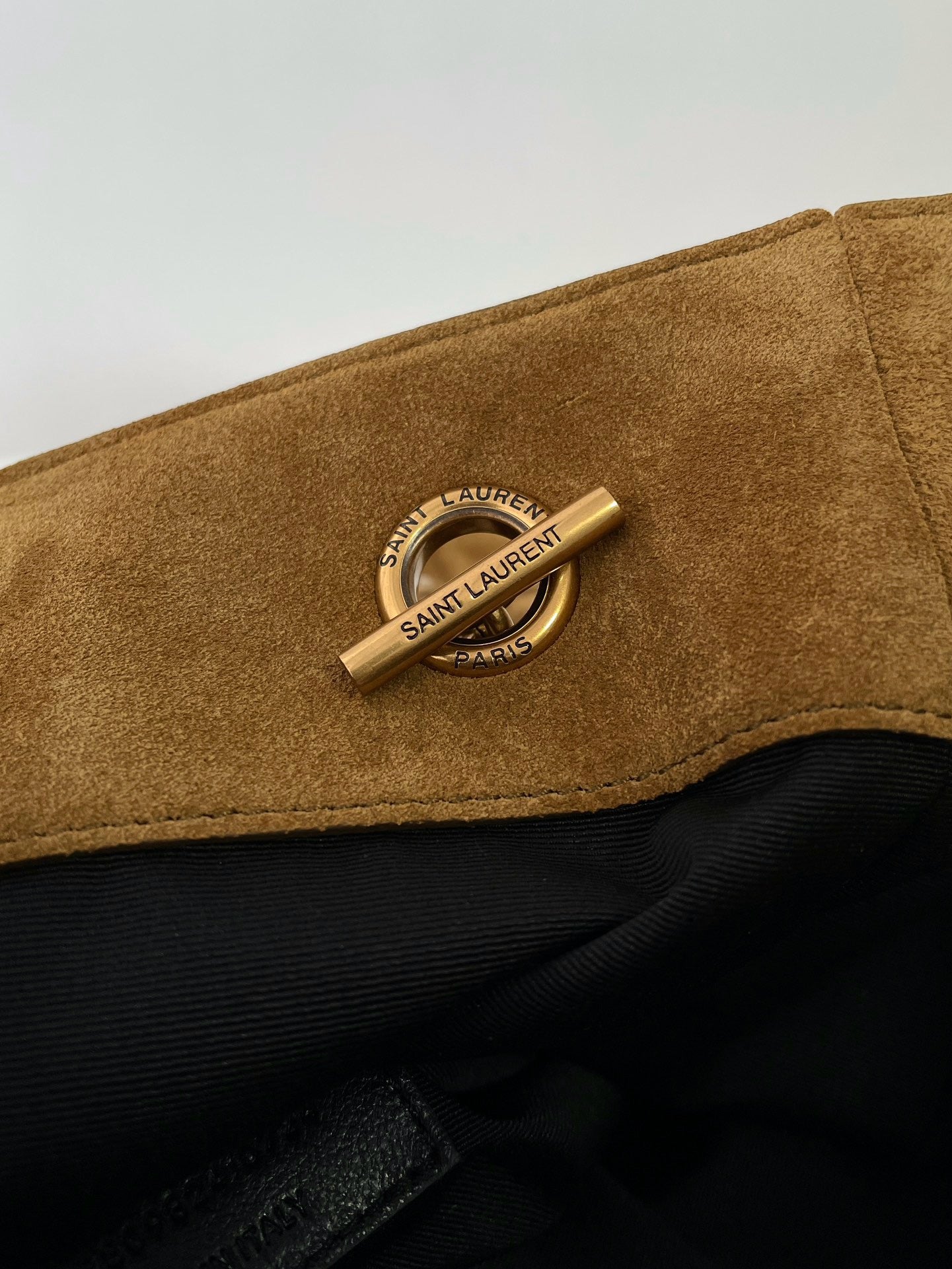 생로랑 제이미 쇼퍼백 스웨이드