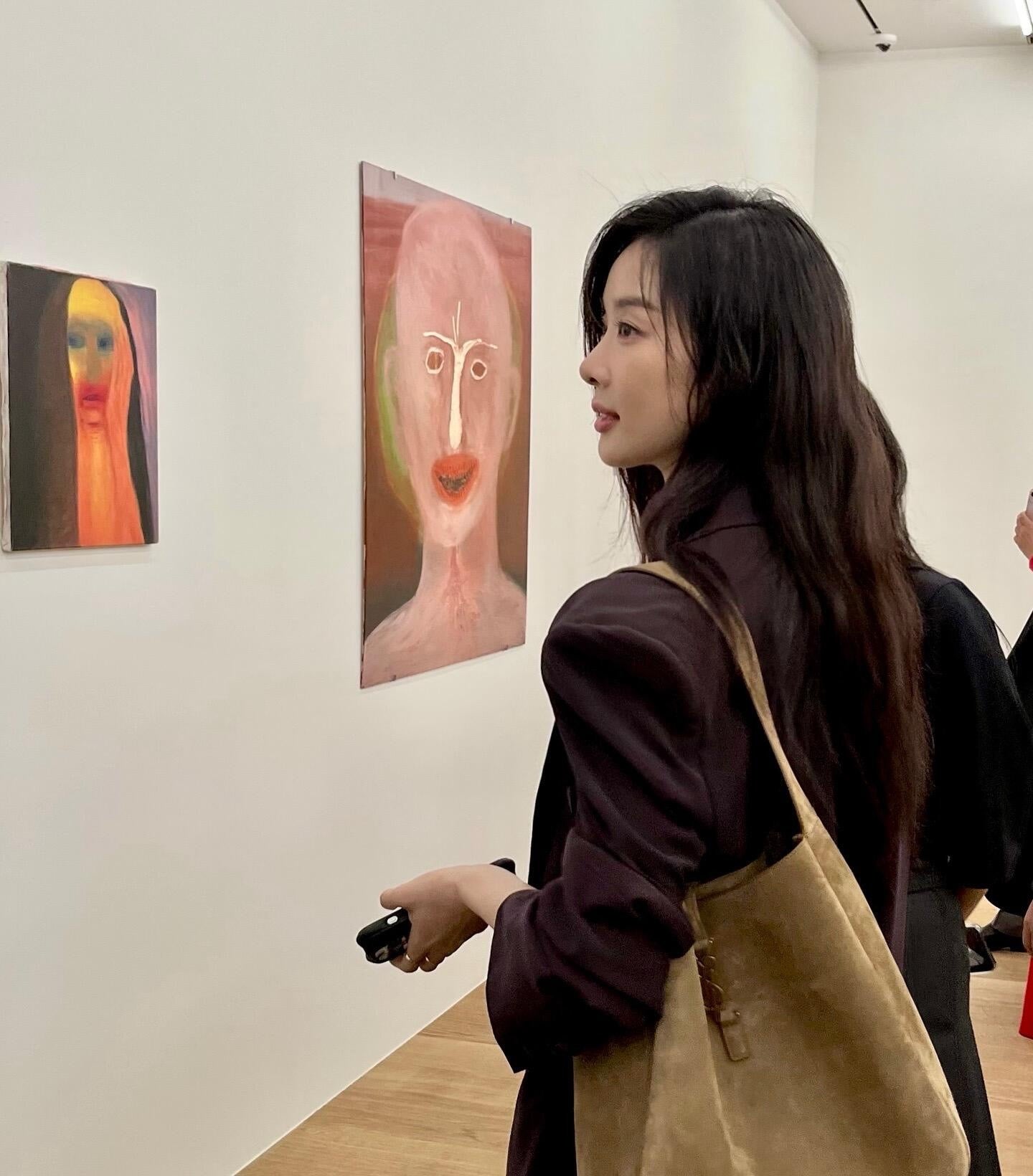 생로랑 LE5À7 소프트 라지 백 스웨이드